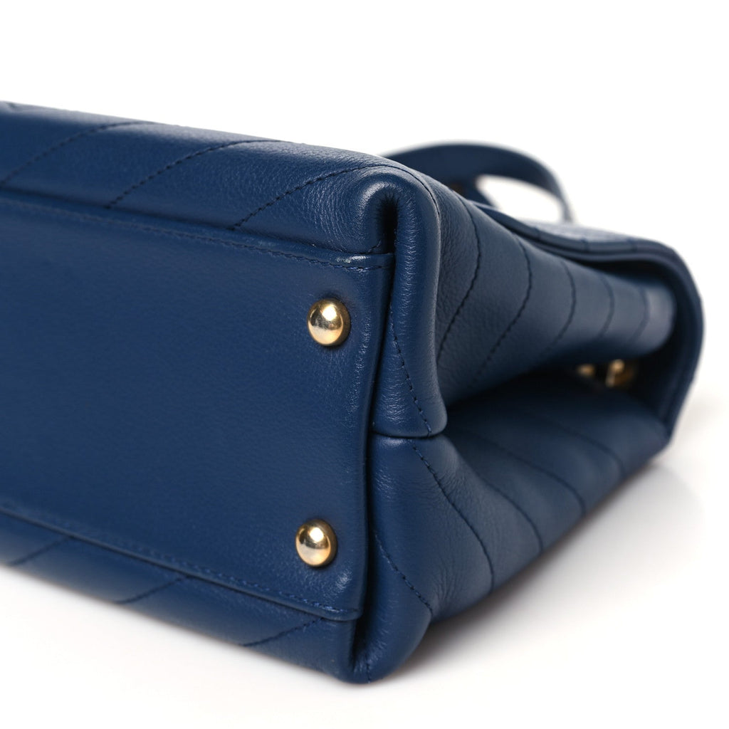 Grained Calfskin Snakeskin Small Chevron Chic Top Handle Flap Blue