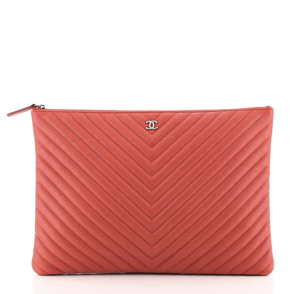 O Case Clutch Chevron Caviar Large