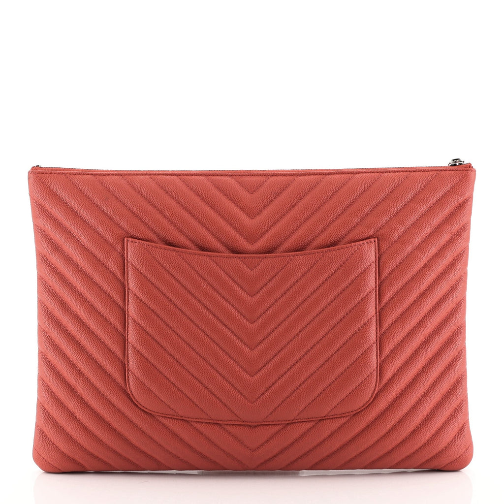 O Case Clutch Chevron Caviar Large