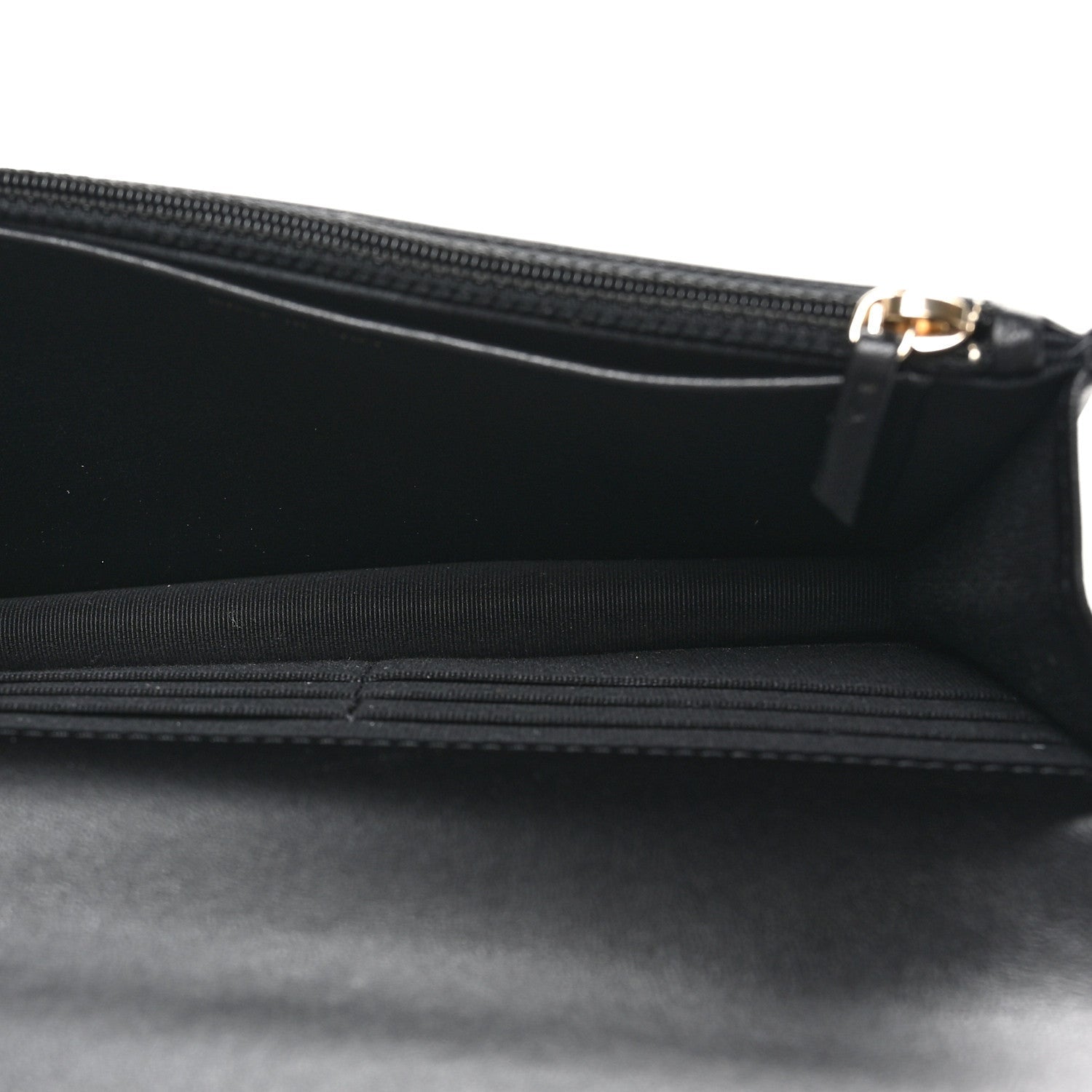 Lambskin Quilted Pearl Wallet On Chain WOC Black