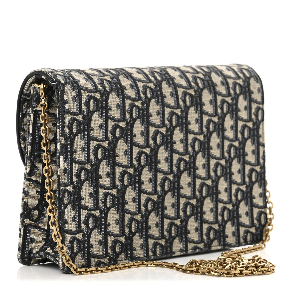 Oblique Saddle Chain Pouch Blue