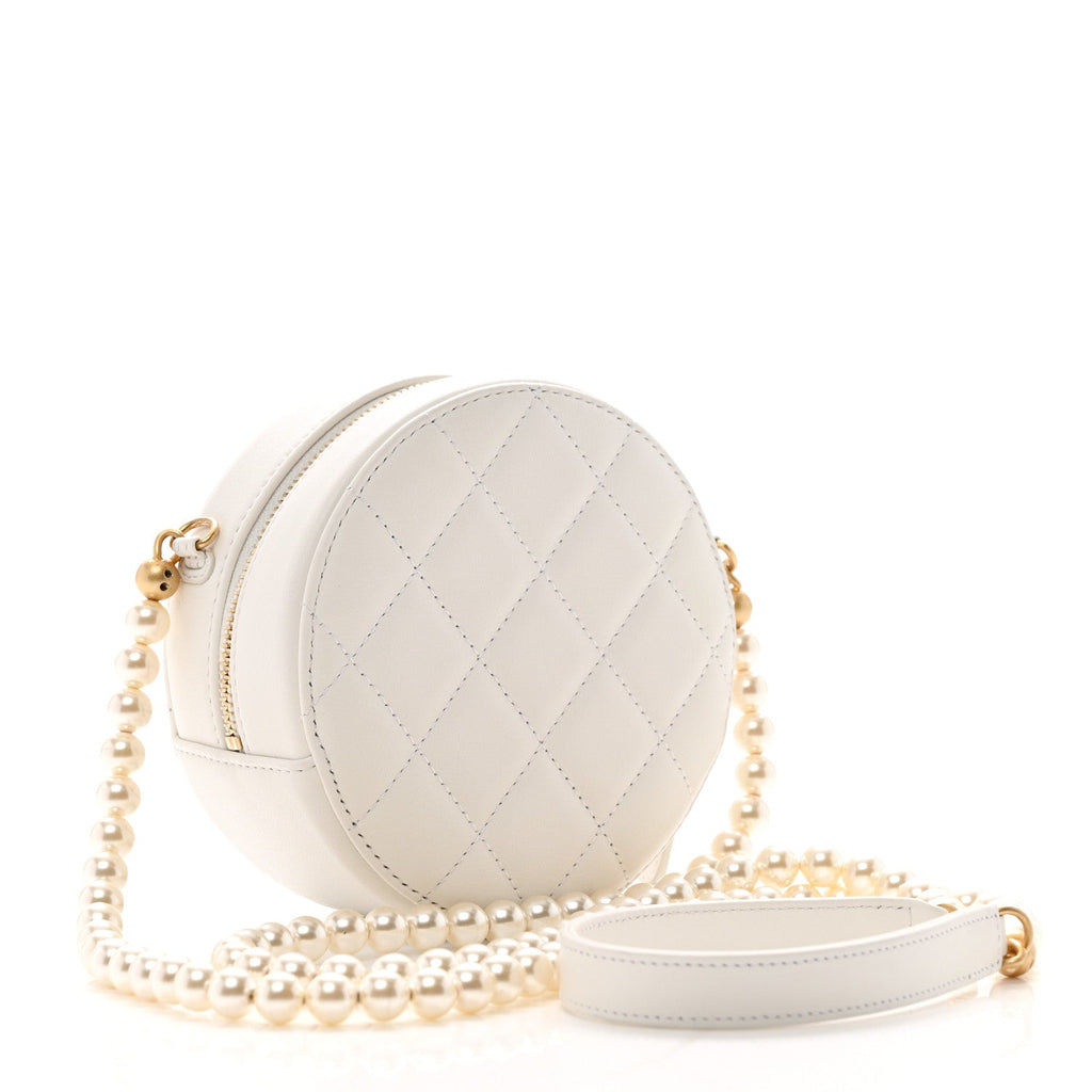 Calfskin Quilted Pearl Round Clutch With Chain White