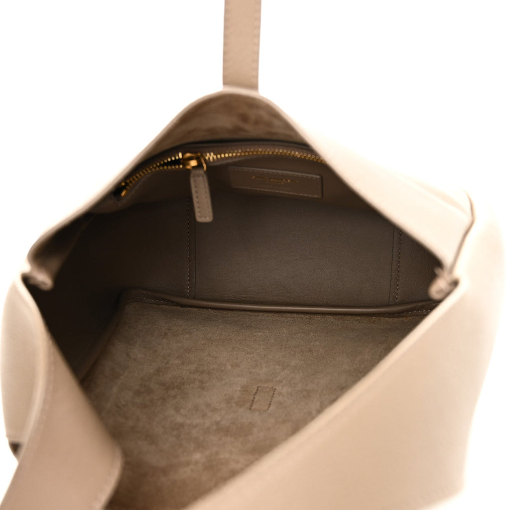 Grained Calfskin Small Le 5 A 7 Soft Hobo Dusty Grey