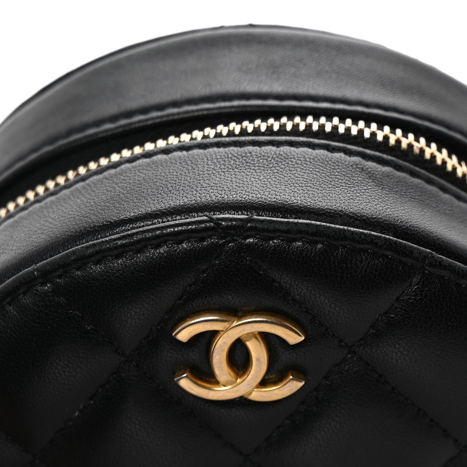 Lambskin Quilted Romance Round Clutch With Chain Black