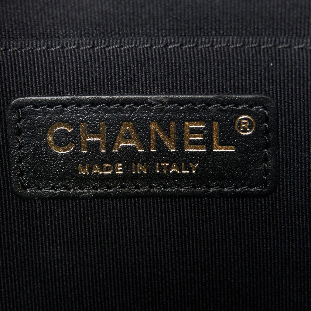 Lambskin Quilted Chain Messenger Bag Black