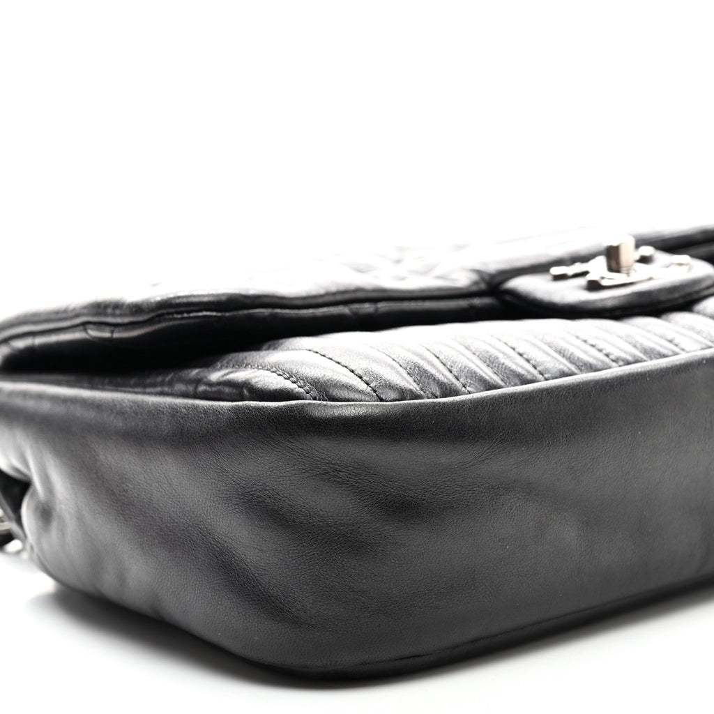 Lambskin Quilted Jumbo Paris Dallas Single Flap Black