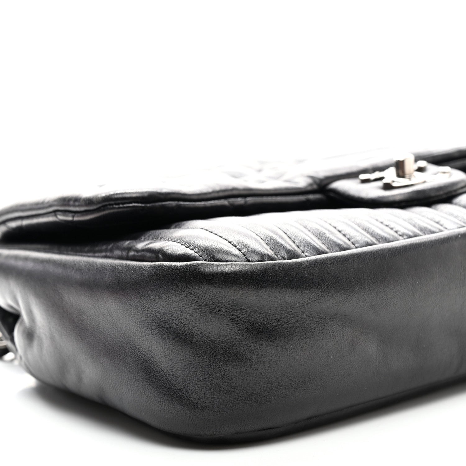 Lambskin Quilted Jumbo Paris Dallas Single Flap Black