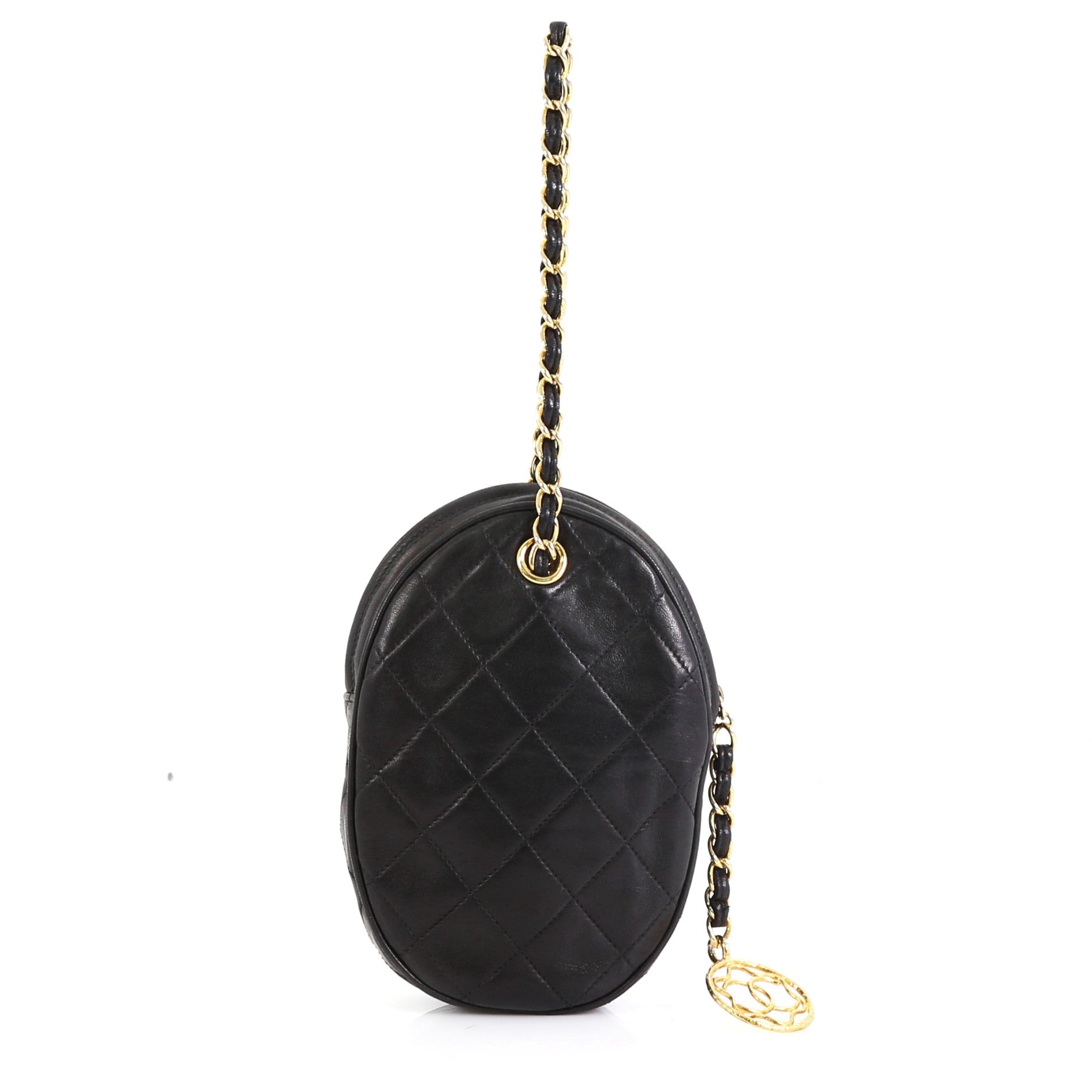 Oval CC Charm Clutch Quilted Leather Small