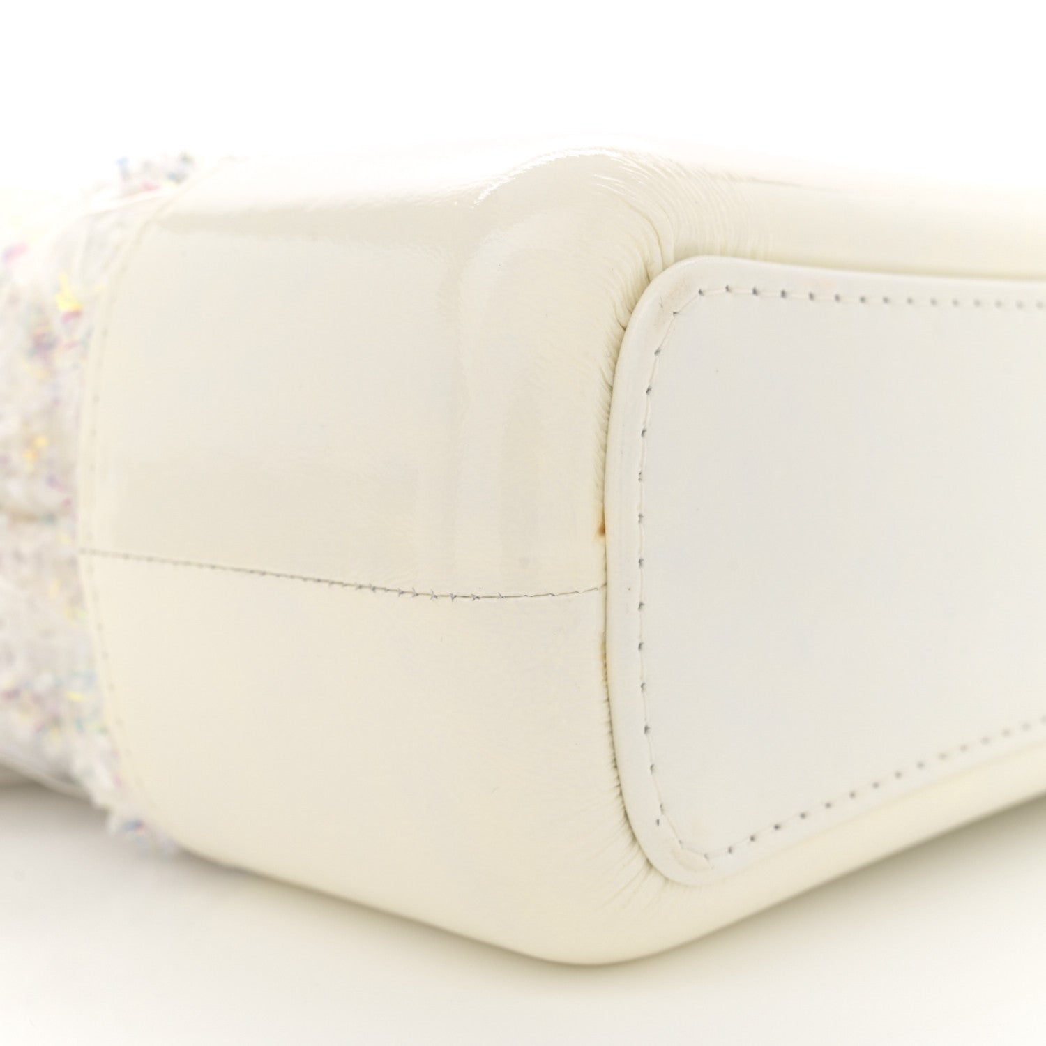 Tweed PVC Patent Chevron Quilted Medium Gabrielle Hobo White