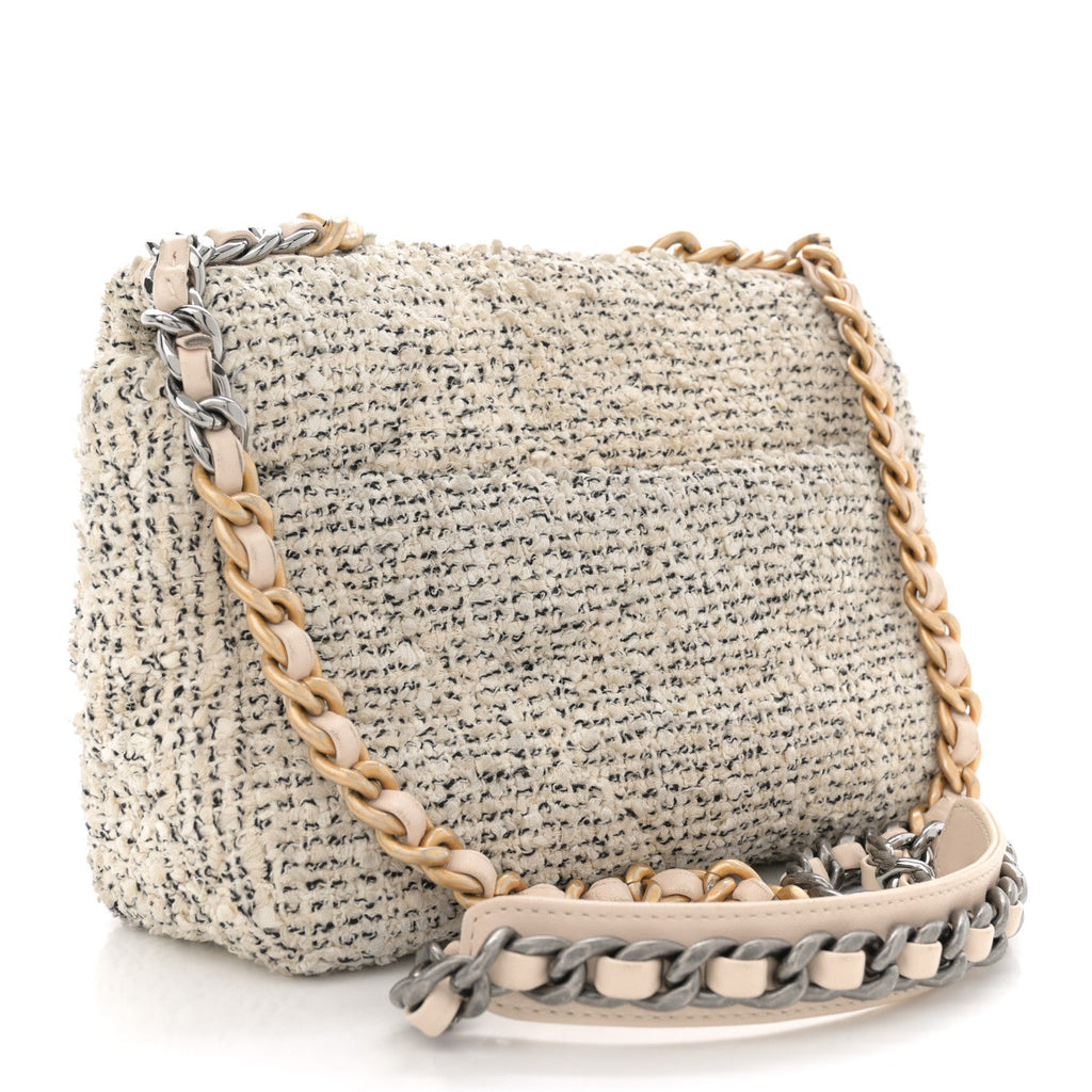 Tweed Quilted Medium Chanel 19 Flap Ecru Black