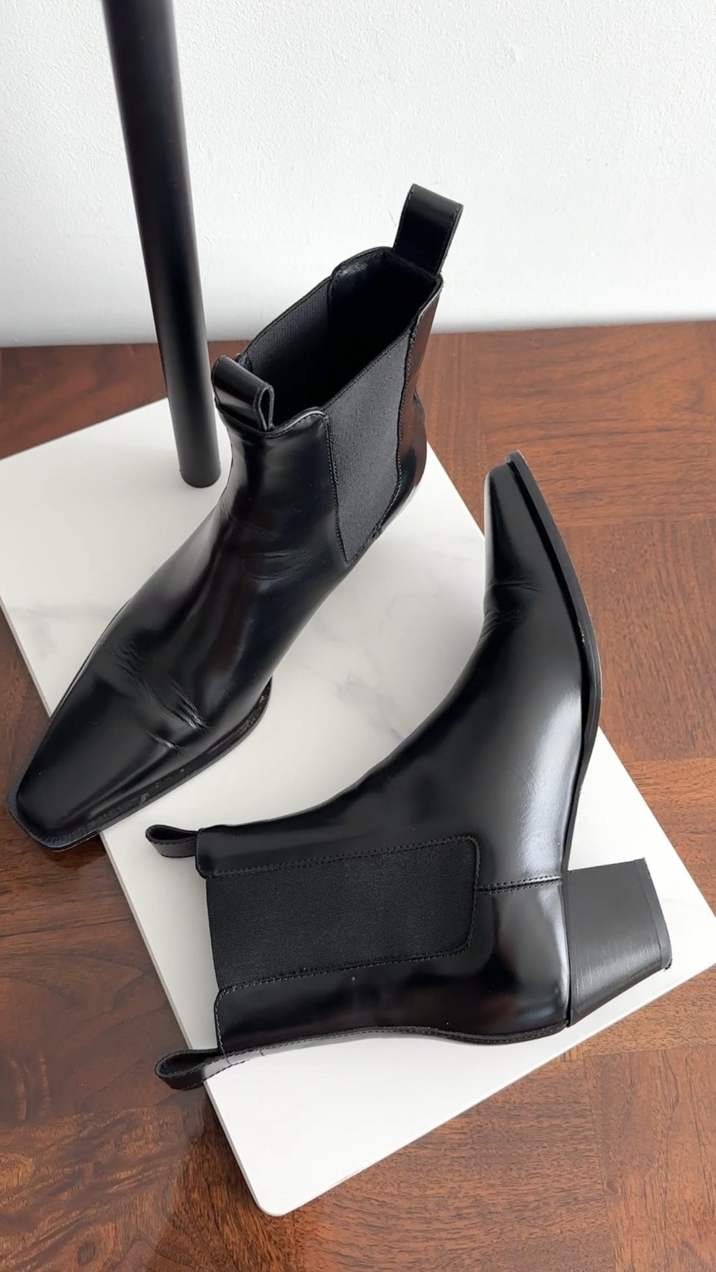 Toteme Black Leather Ankle The City Boot - 37