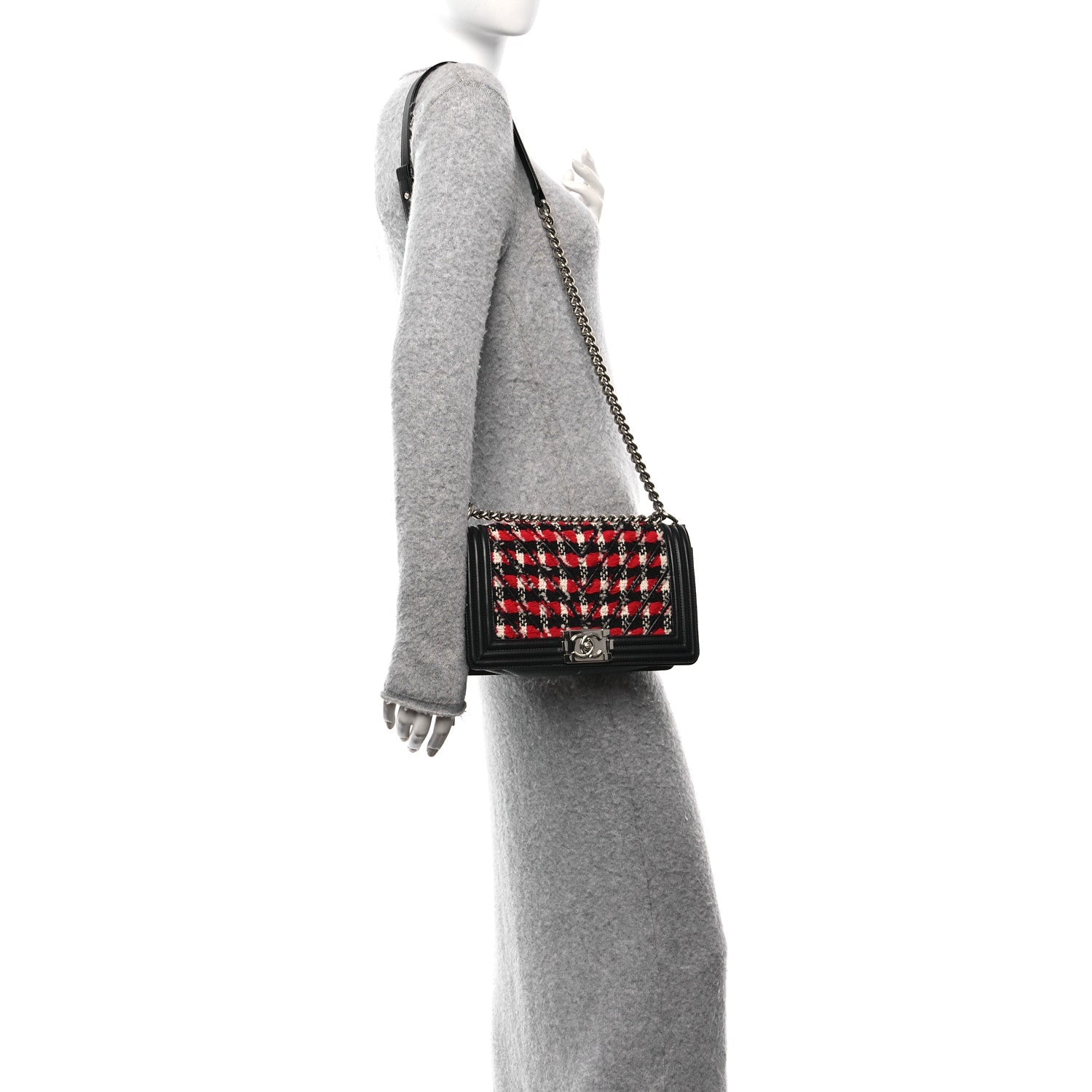 Lambskin Tweed Woven Medium Chevron Boy Flap Red White Black