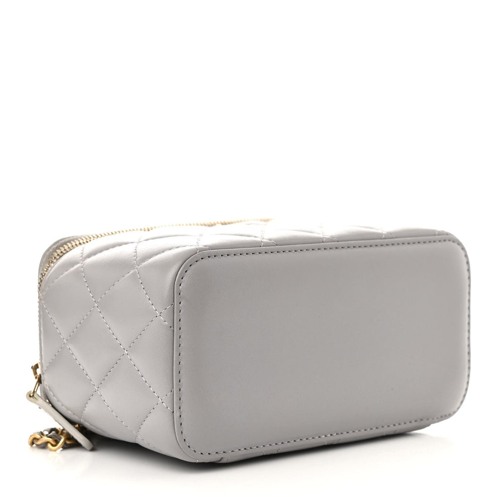 Lambskin Quilted Small Pearl Crush Vanity Case With Chain Grey