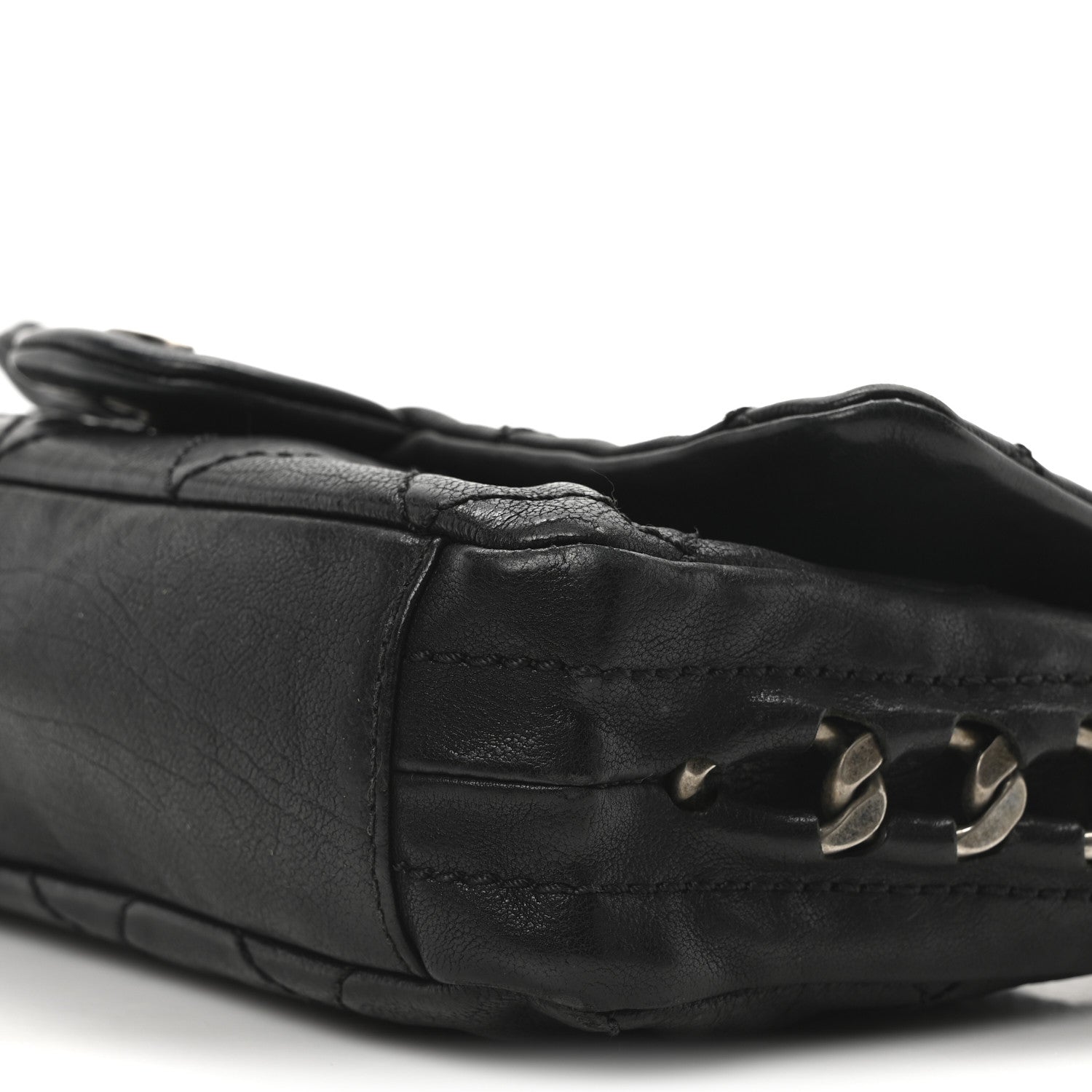 Calfskin Quilted Medium Modern Chain Flap Black