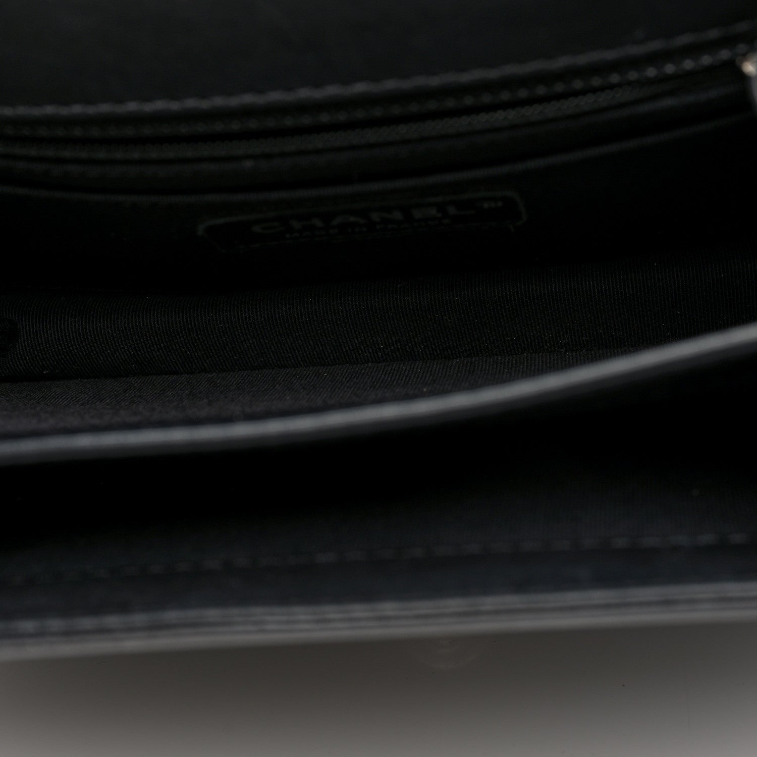 Calfskin Braided Small Chic Flap Black