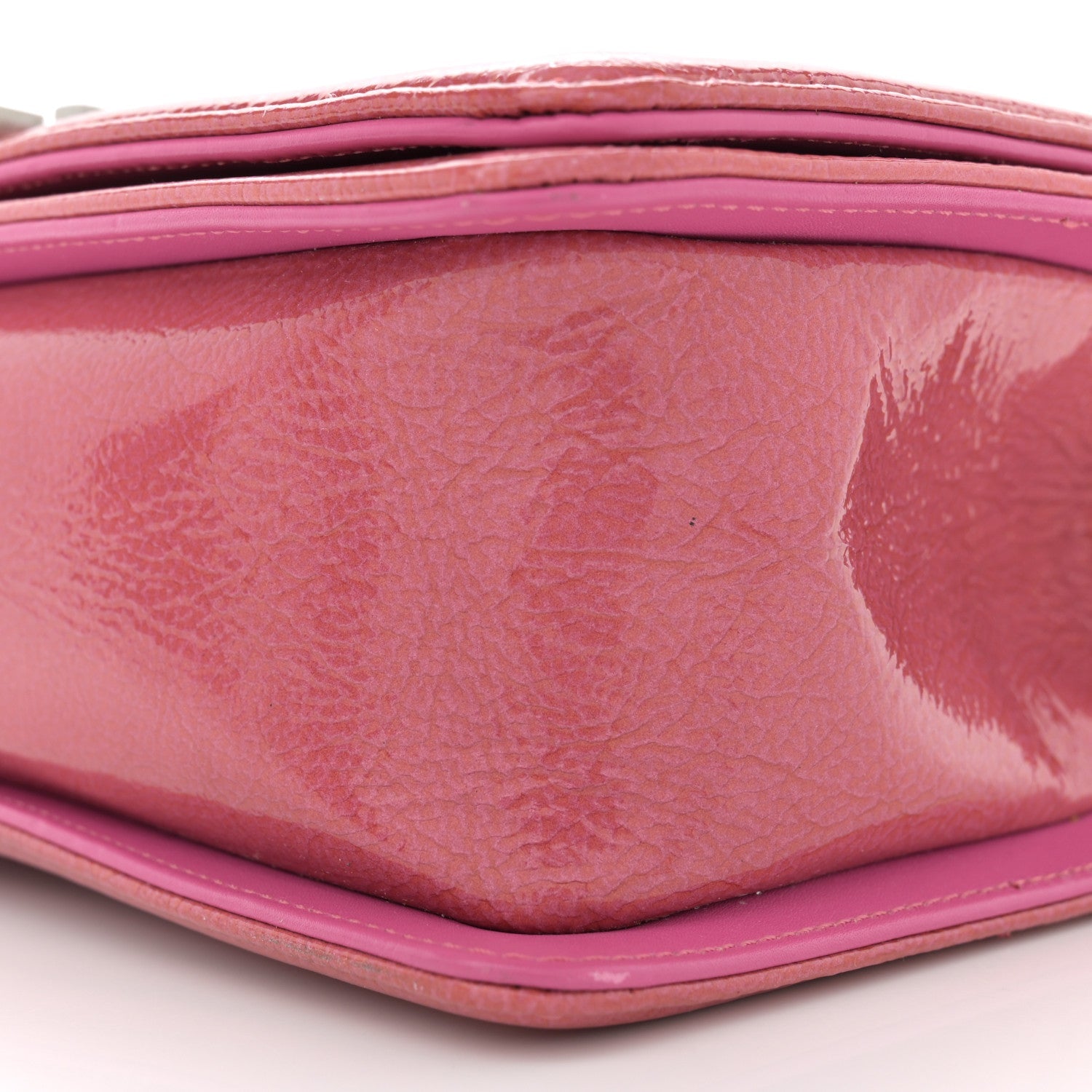 Patent Tweed Medium Boy Flap Fuchsia