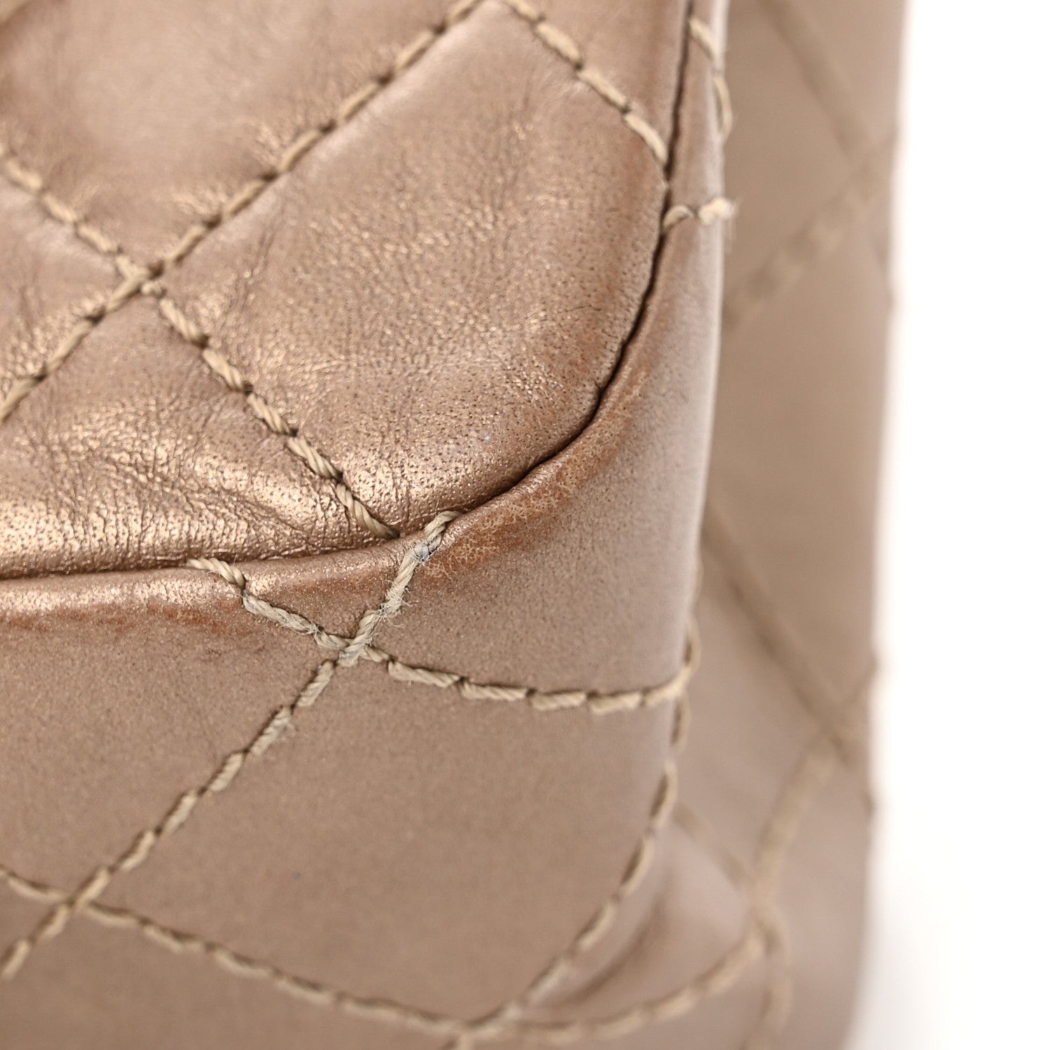 Metallic Aged Calfskin Quilted 2.55 Reissue 225 Flap Dark Gold
