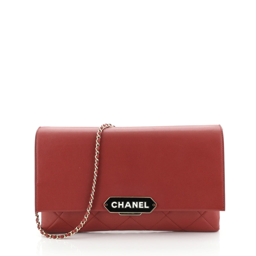 Retro Label Chain Clutch Quilted Leather