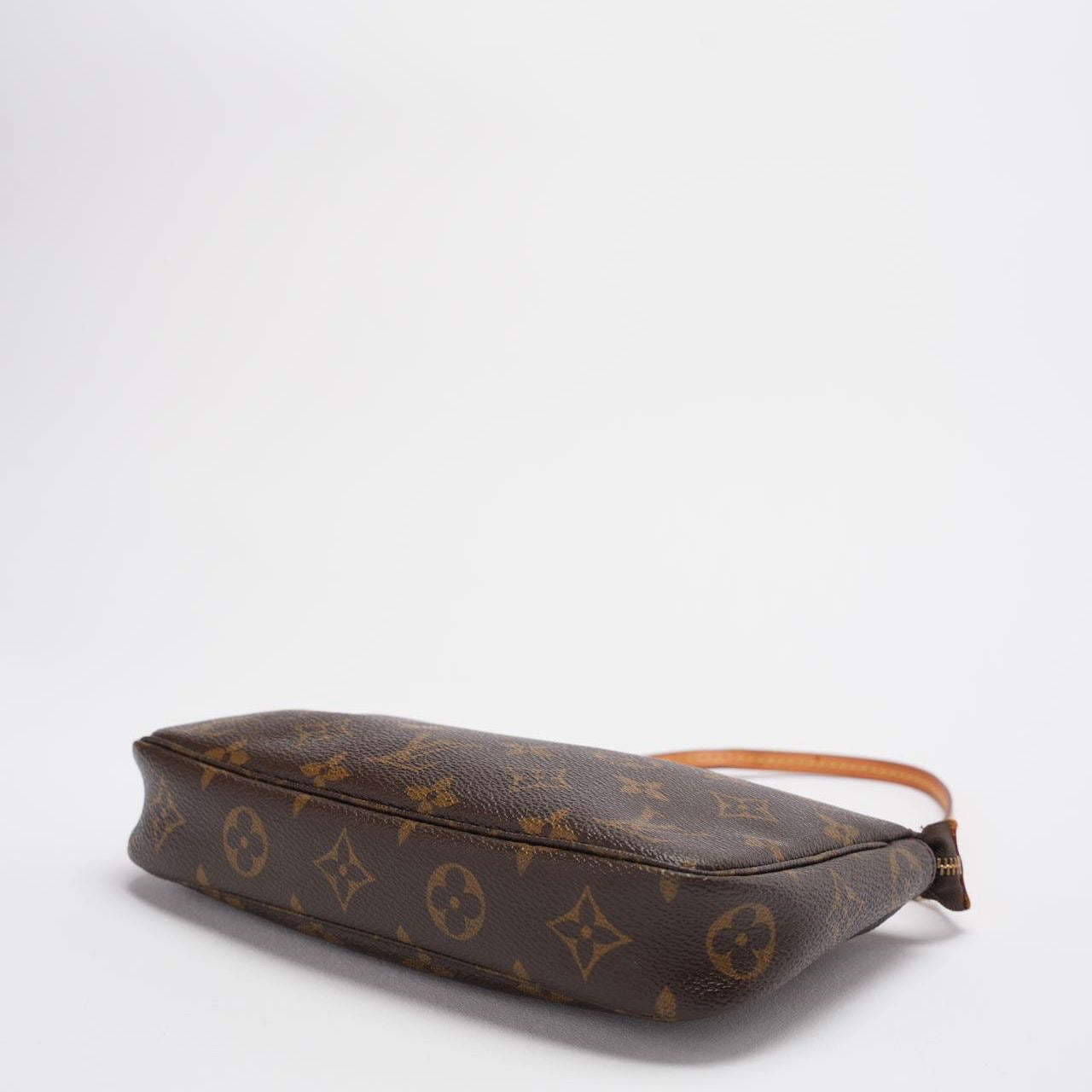 Louis Vuitton Pochette Monogram Canvas Accessoires Pouch Brown