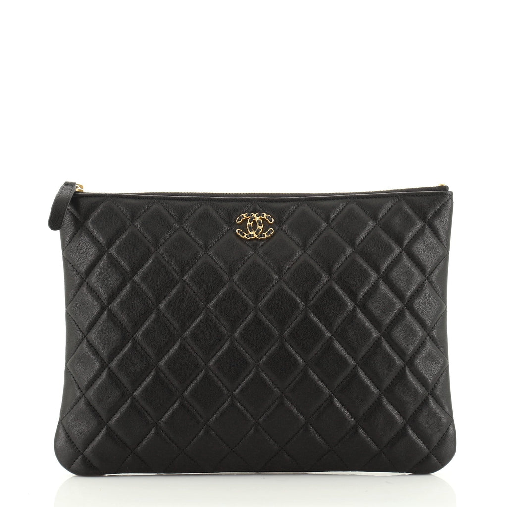 Chain Infinity O Case Clutch Quilted Goatskin Medium