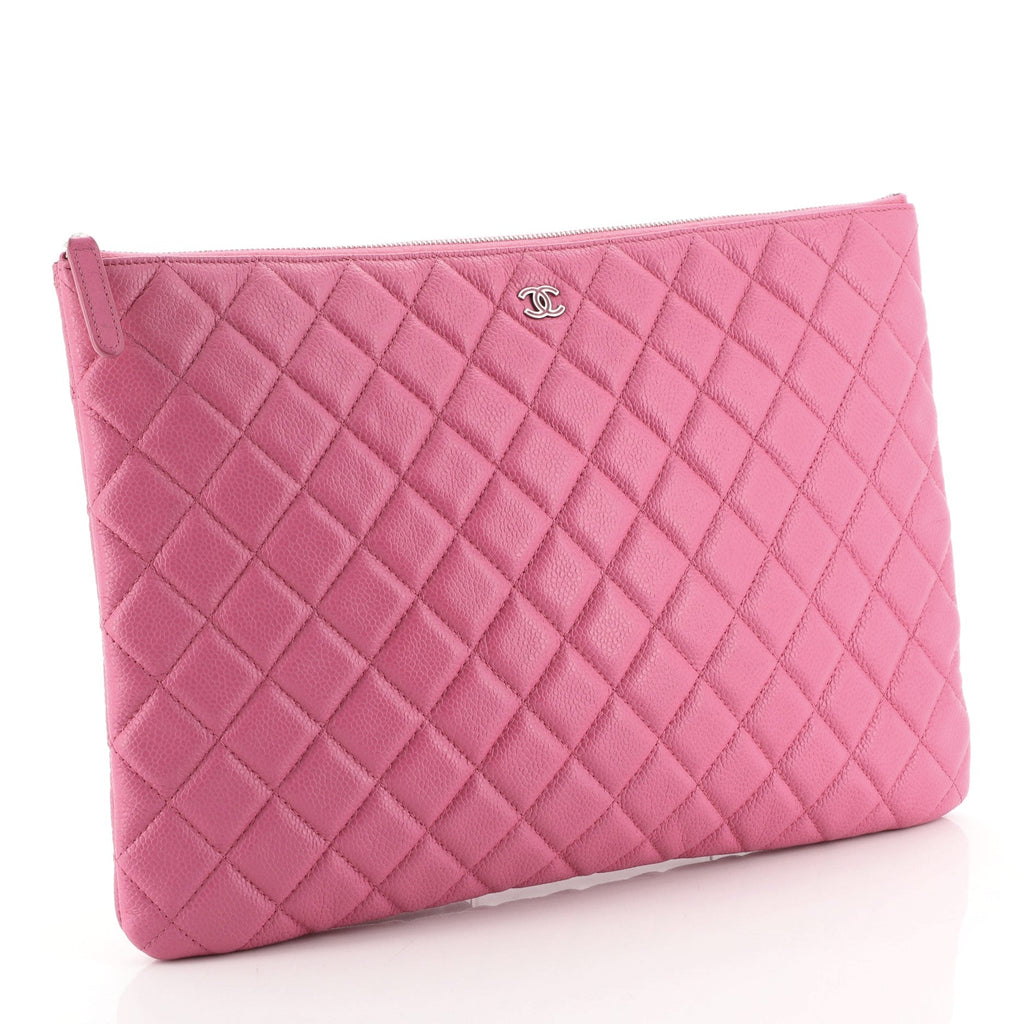 O Case Clutch Quilted Caviar Large
