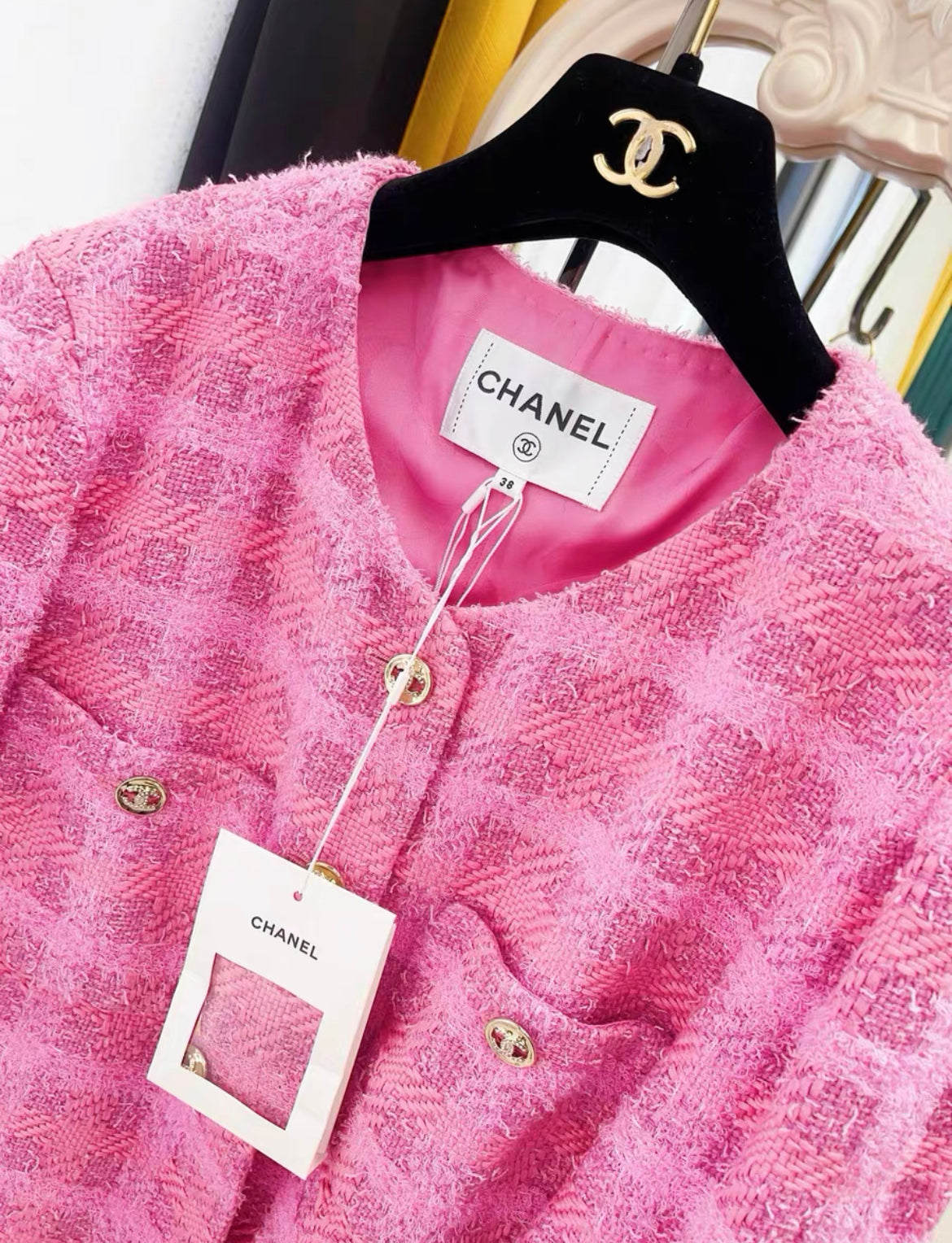 Chanel 24P pink tweed jacket size 38