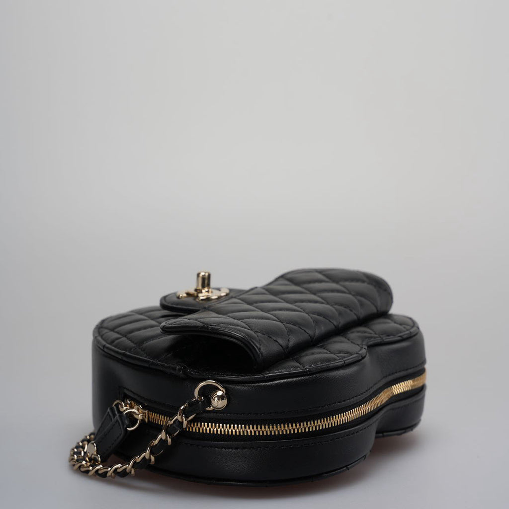 Chanel Lambskin Quilted CC In Love big Heart Clutch With Chain in Black
