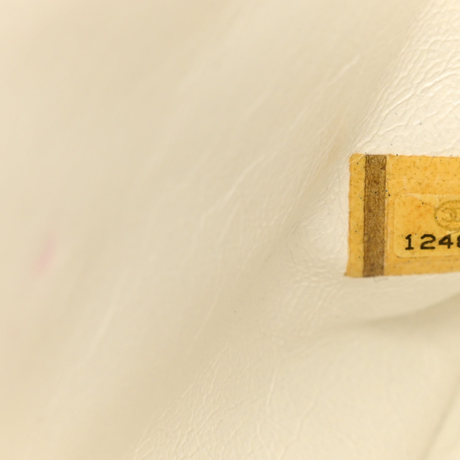 Caviar Quilted Jumbo Single Flap White