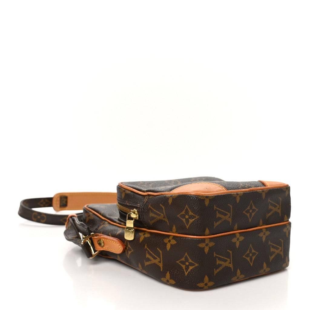 Monogram Amazone
