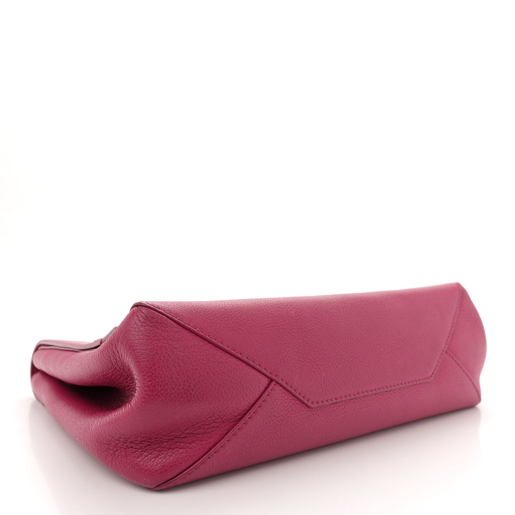 Soft Calfskin Lockme II Top Handle Dahlia