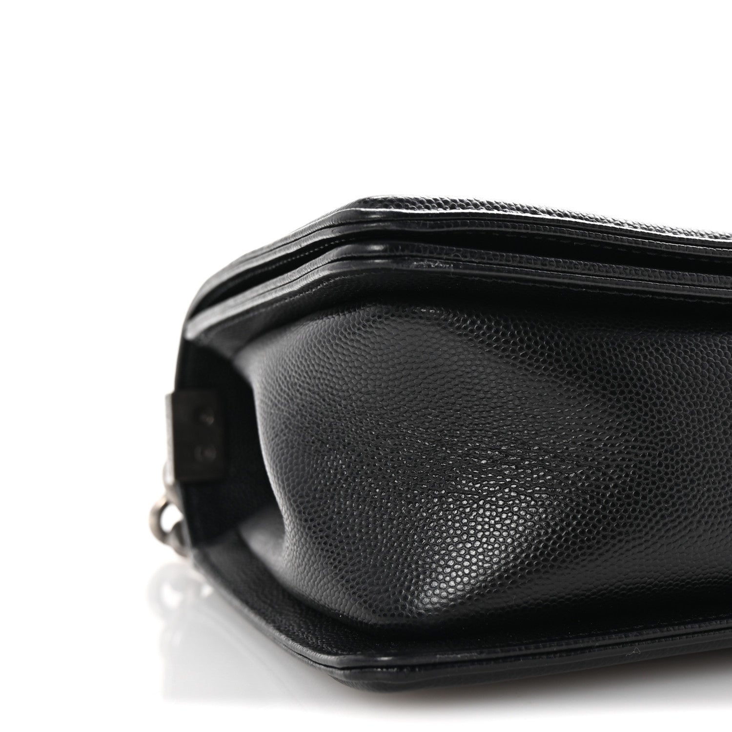 Caviar Quilted Medium Boy Flap Black