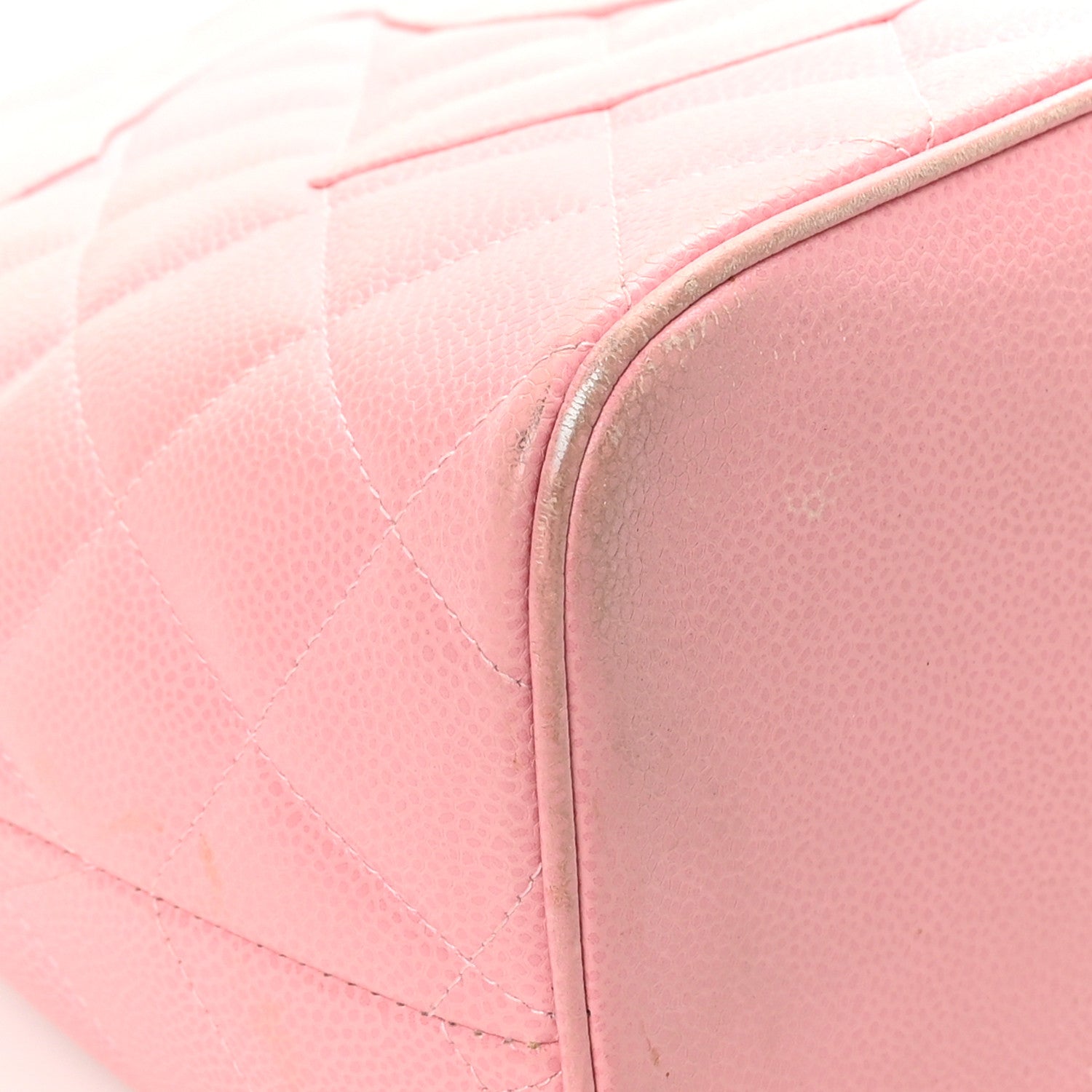 Caviar Quilted Medallion Tote Light Pink