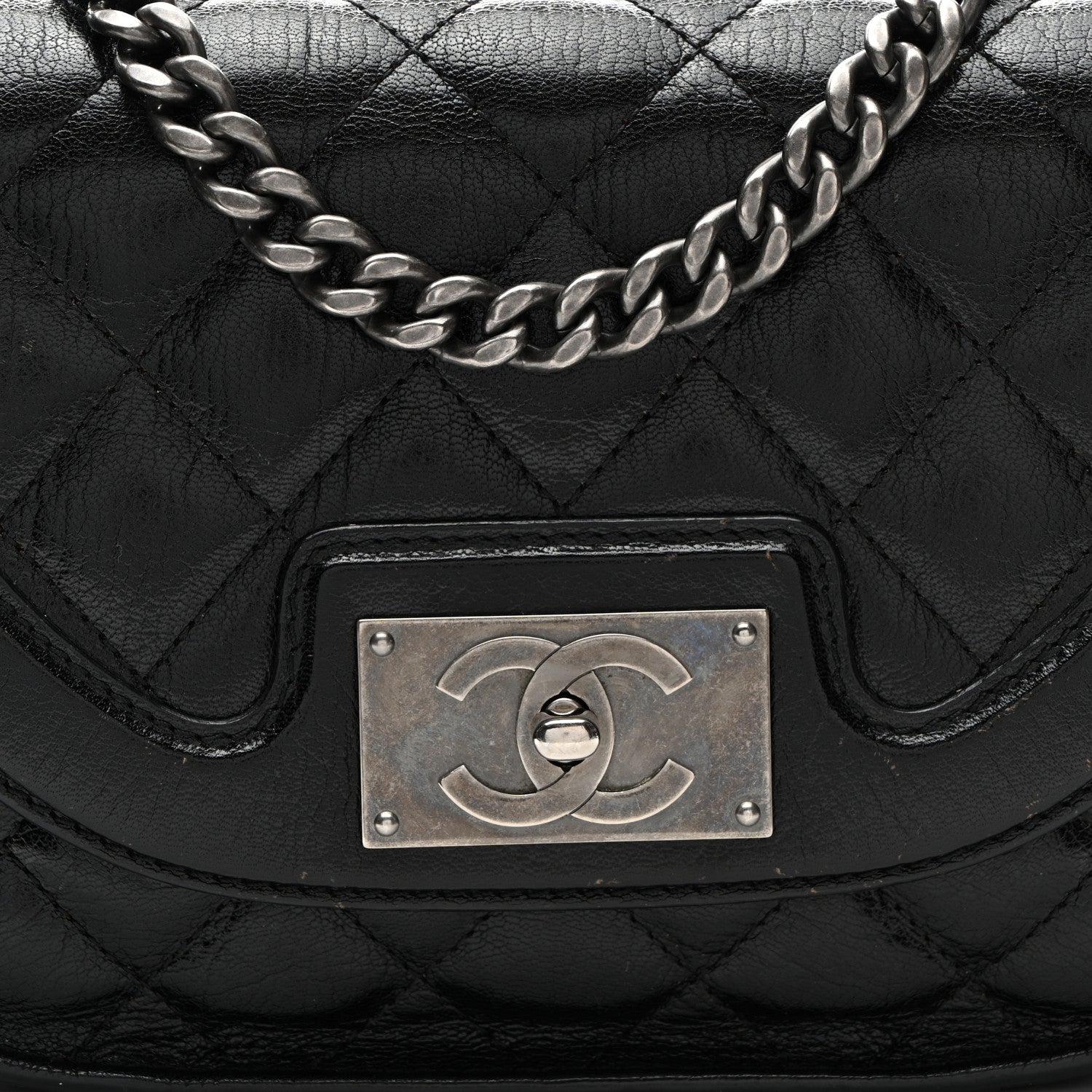 Shiny Goatskin Quilted Small Double Chained Messenger Flap Black