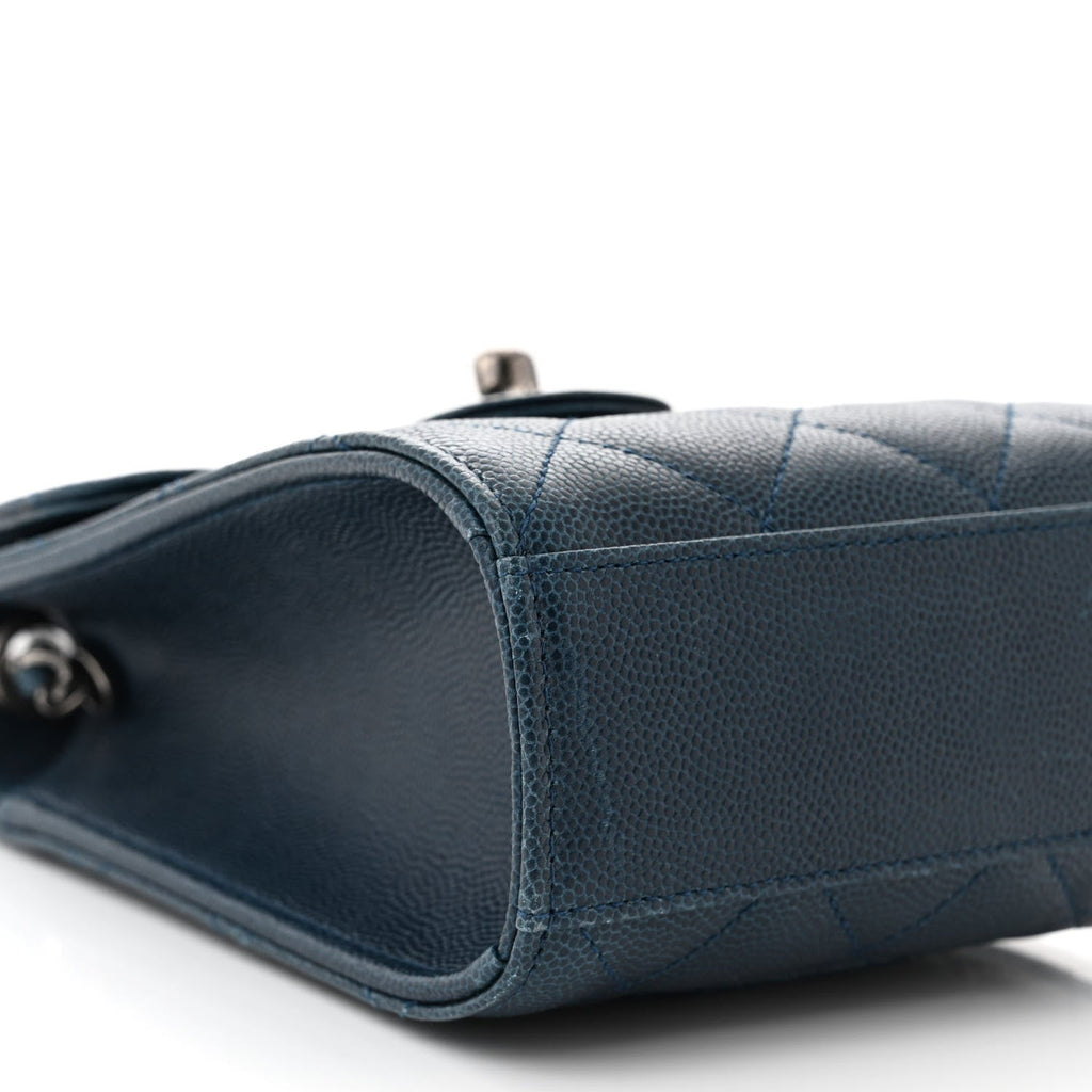 Caviar Quilted Extra Mini Wallet On Chain WOC Blue