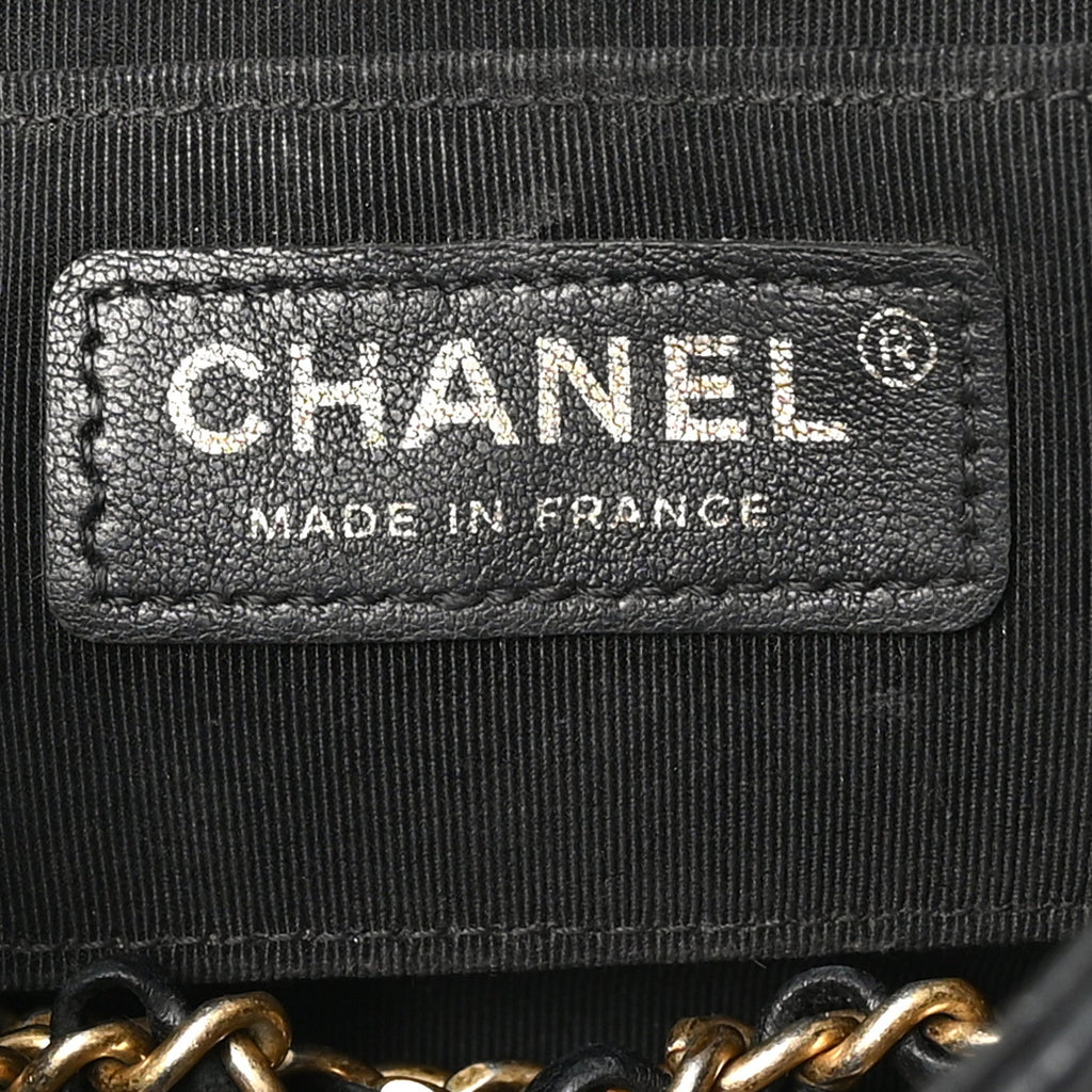 Glazed Calfskin Chevron Quilted Hampton Flap Black
