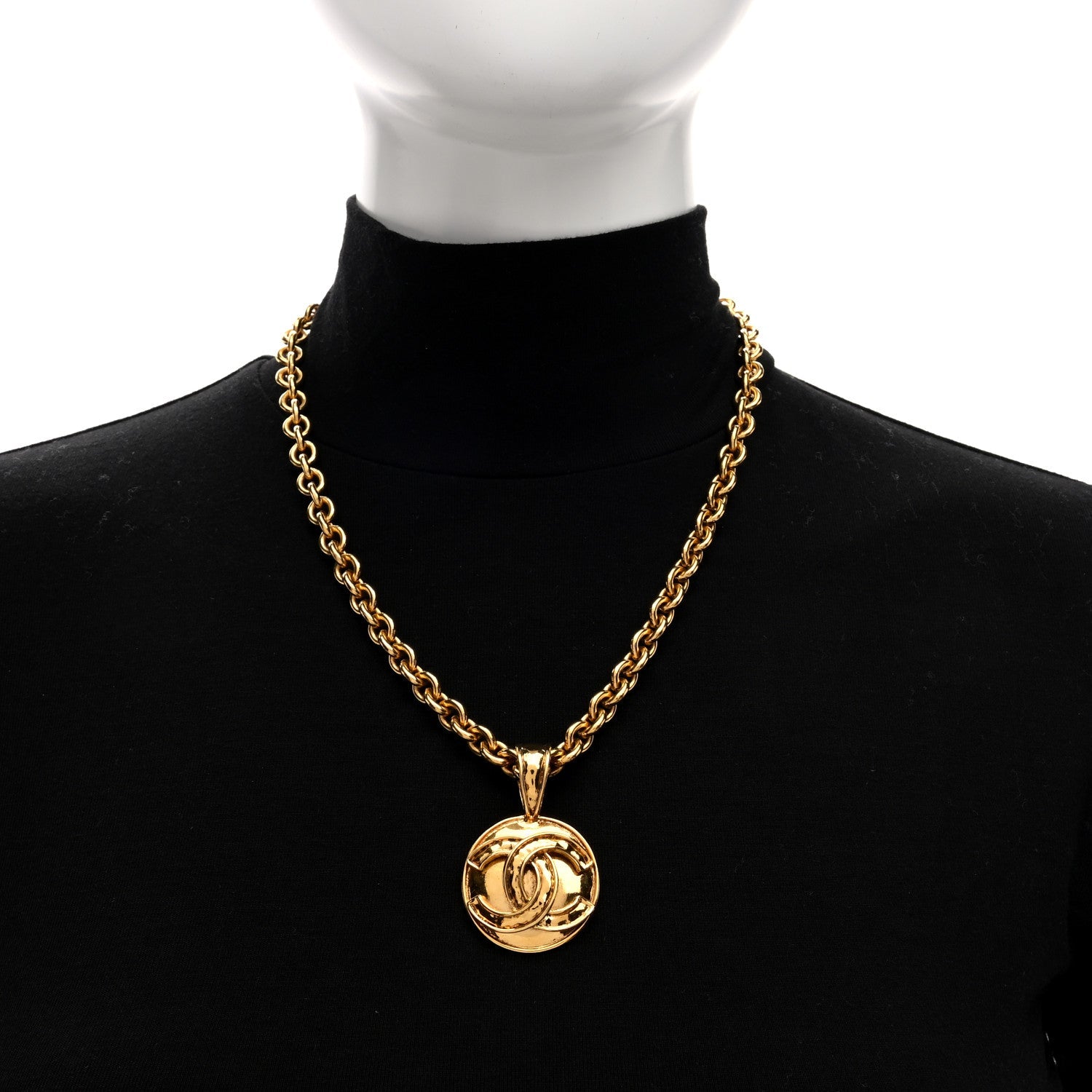 Metal CC Chain Pendant Necklace Gold