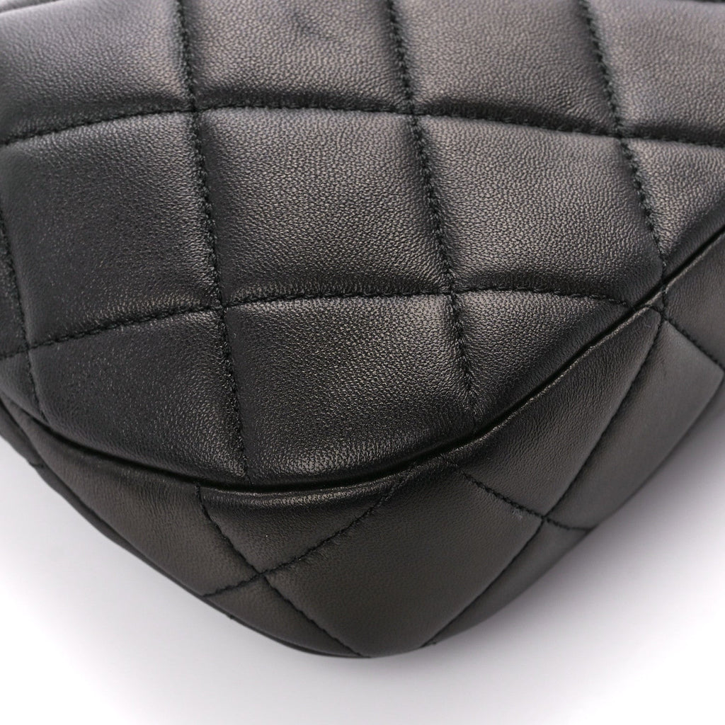 Lambskin Quilted CC Chain Hobo Black