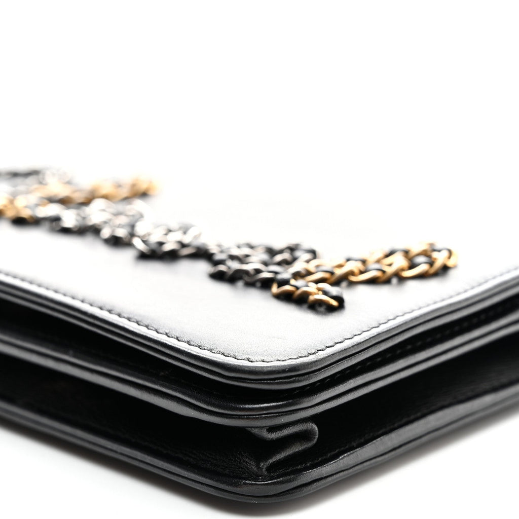 Calfskin Chain 20s Signe Wallet on Chain WOC Black