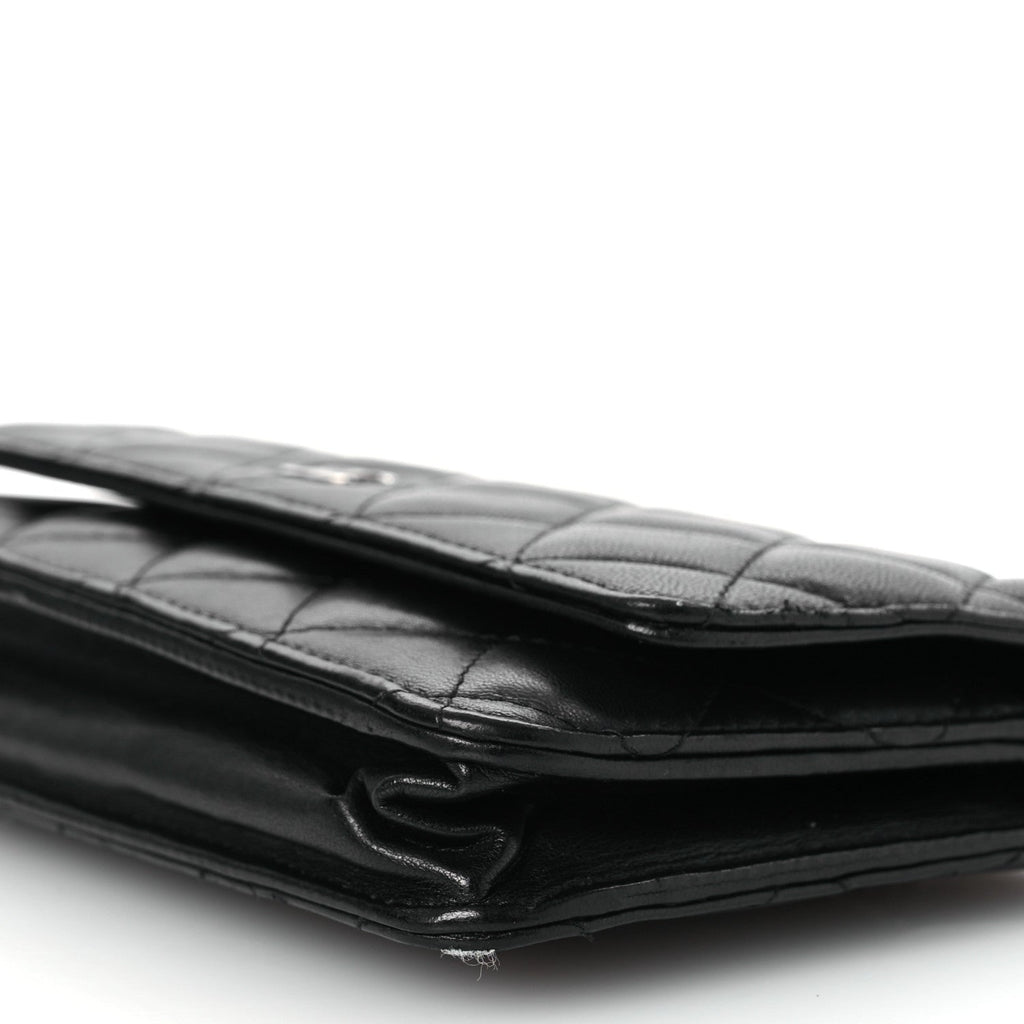 Lambskin Quilted Wallet On Chain WOC Black