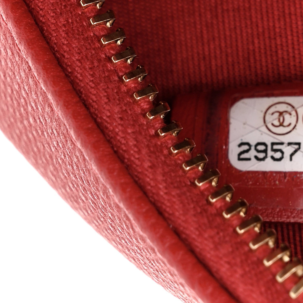 Caviar Quilted Chain Handle Round Clutch With Chain Bag  Red