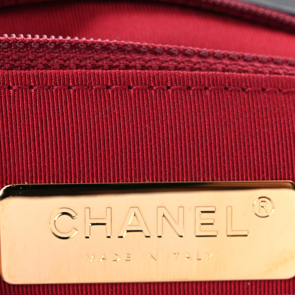 Lambskin Quilted Maxi Chanel 19 Flap Black