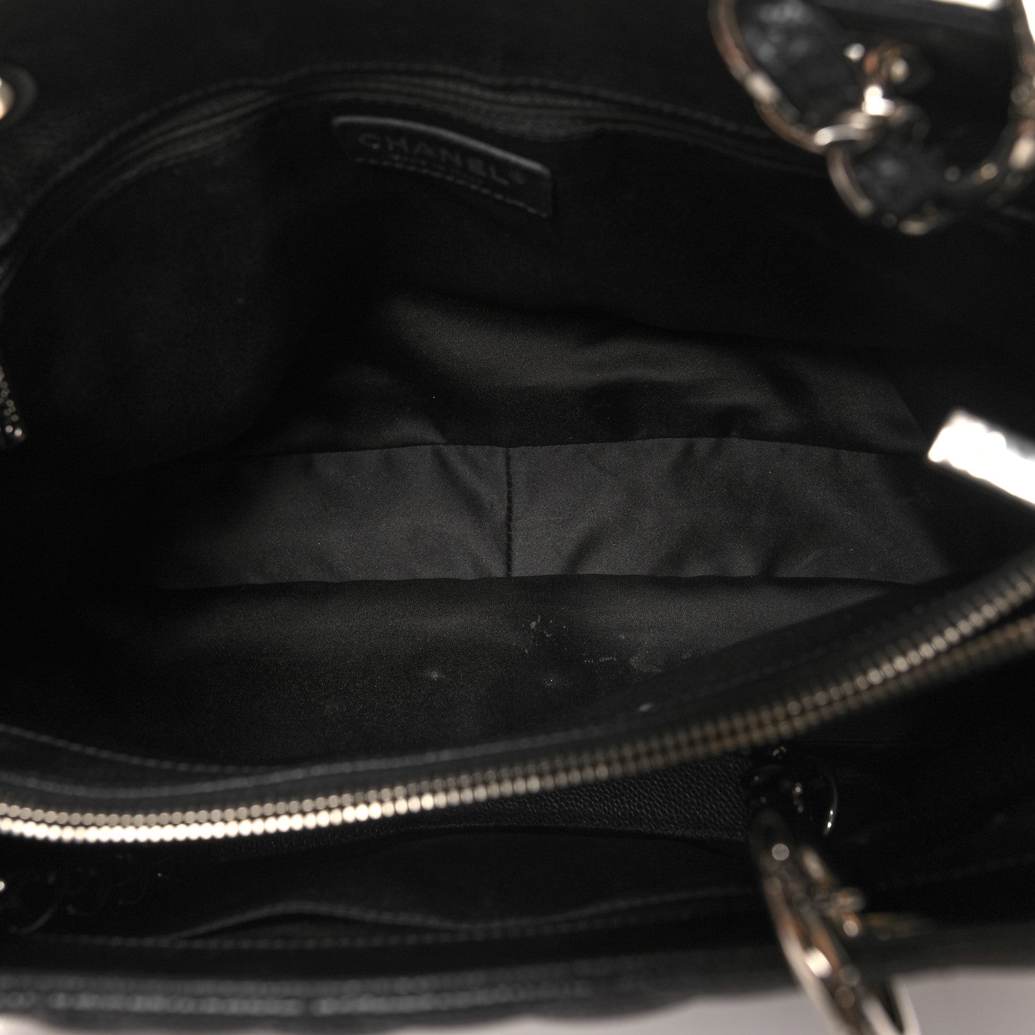 Caviar Quilted Grand Shopping Tote GST Black