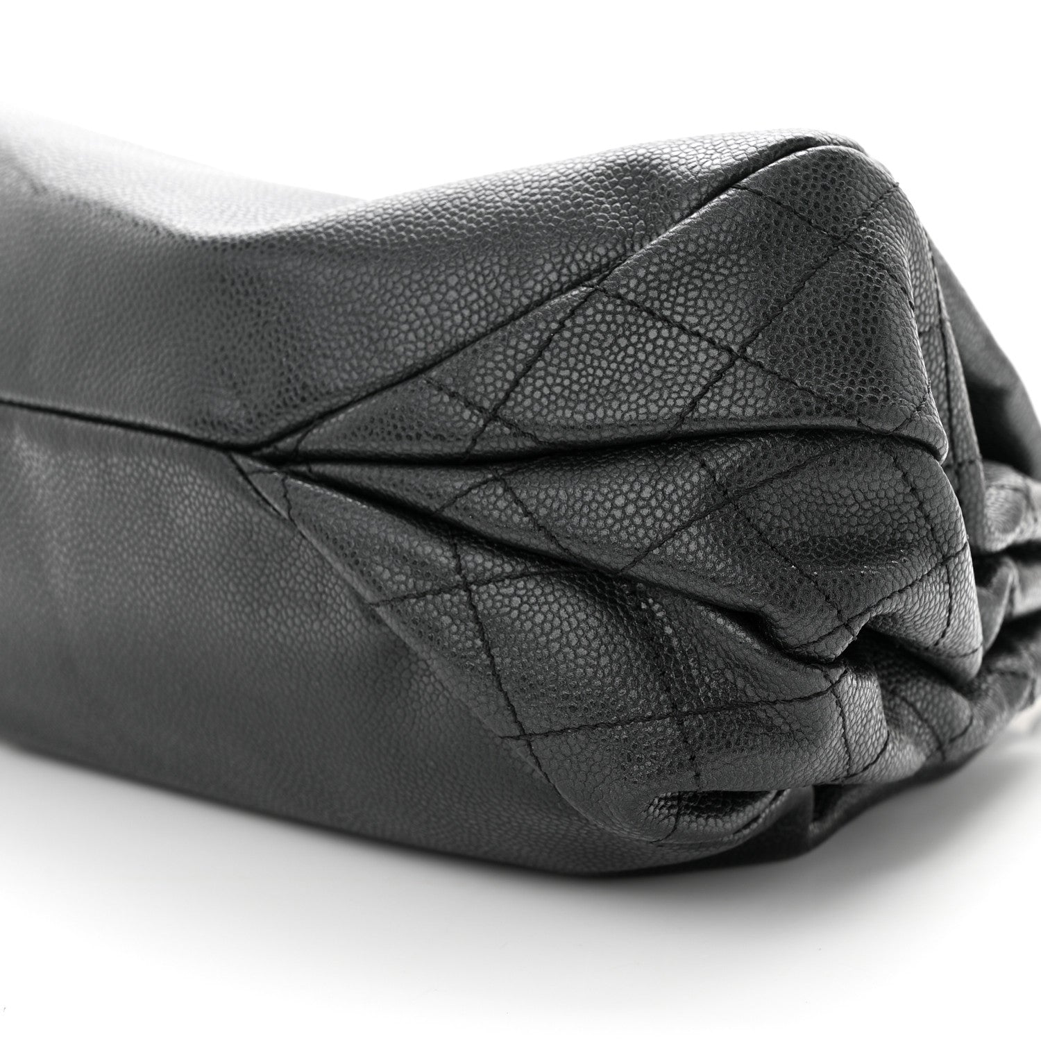 Caviar 31 CC Shoulder Bag Black