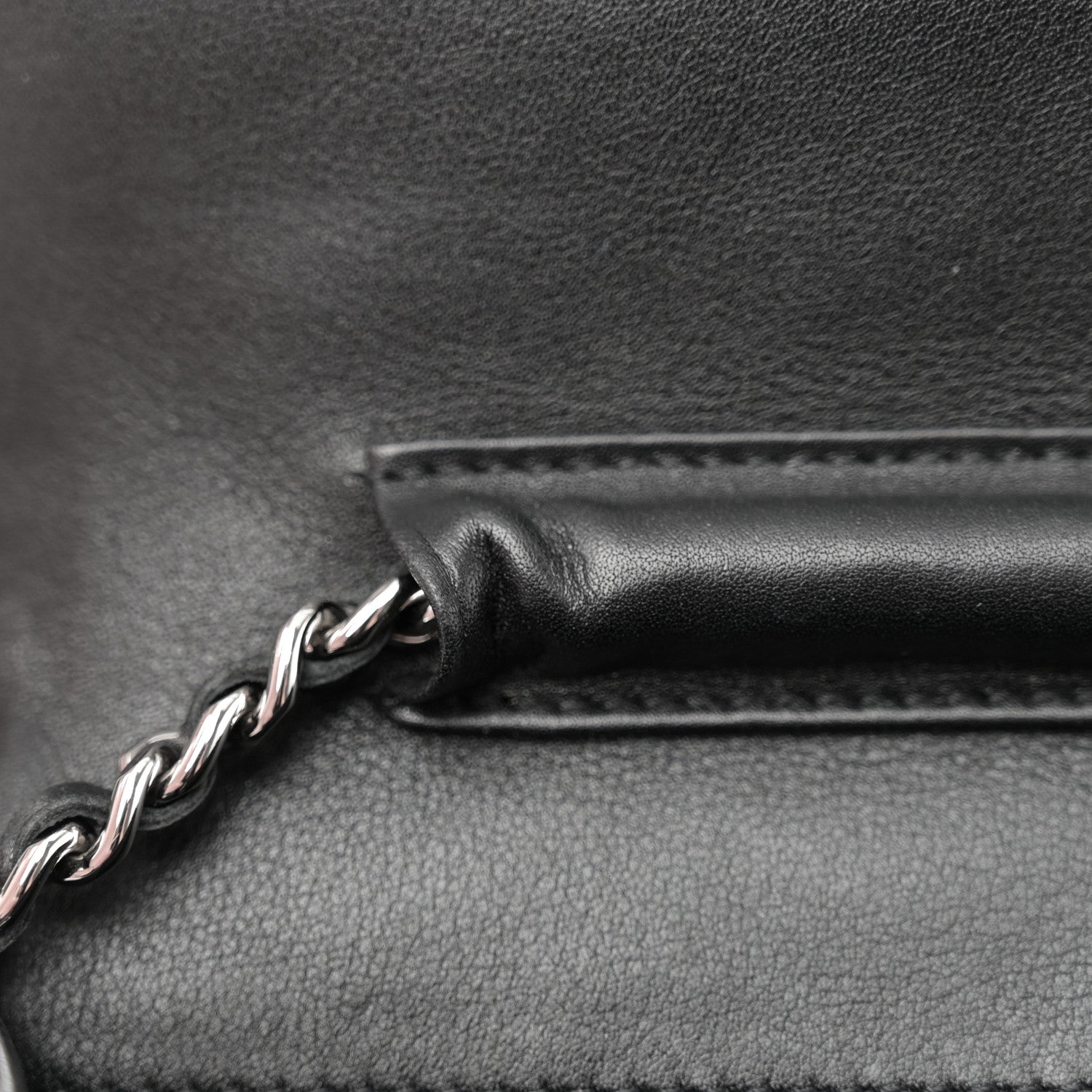 Patent Quilted Brilliant Wallet On Chain WOC Black