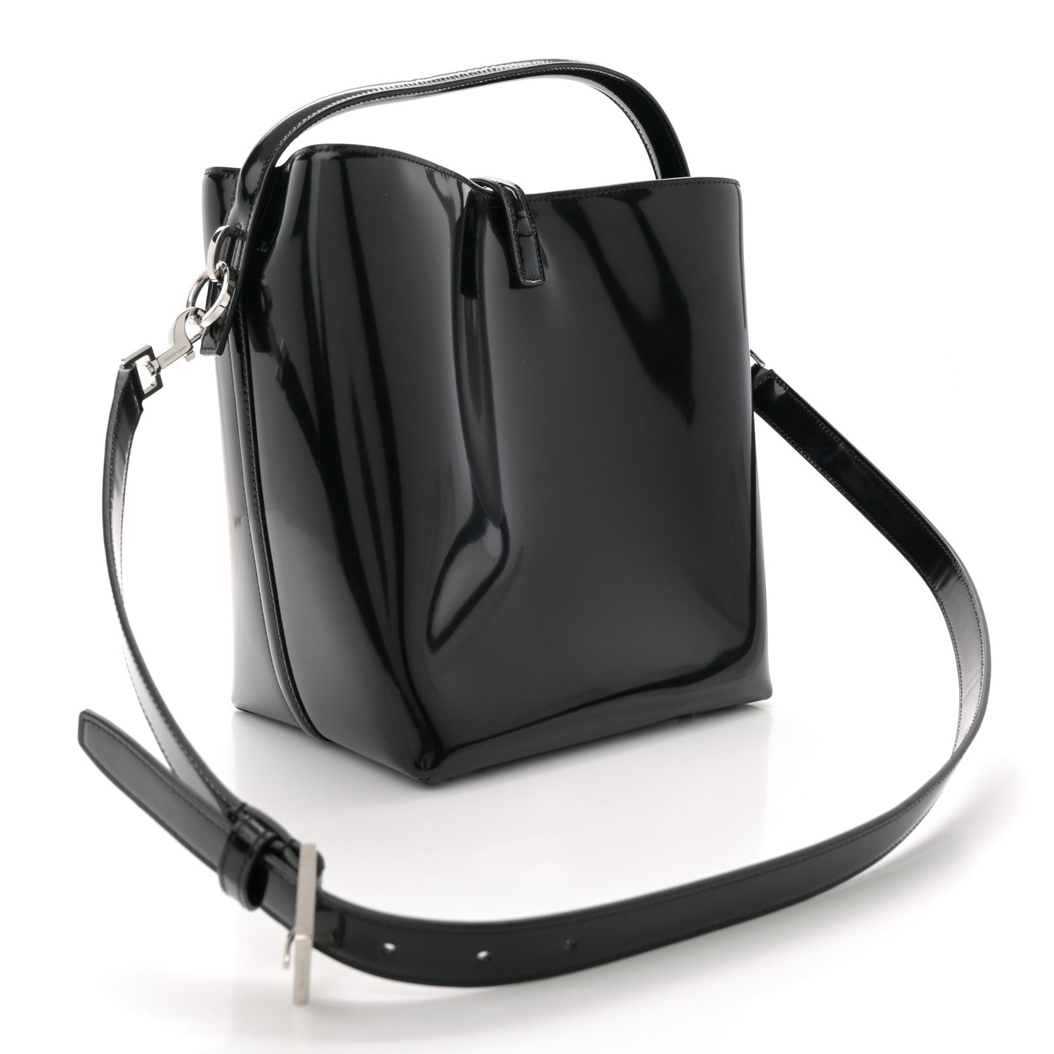 Patent Calfskin Le 37 Bucket Bag Black
