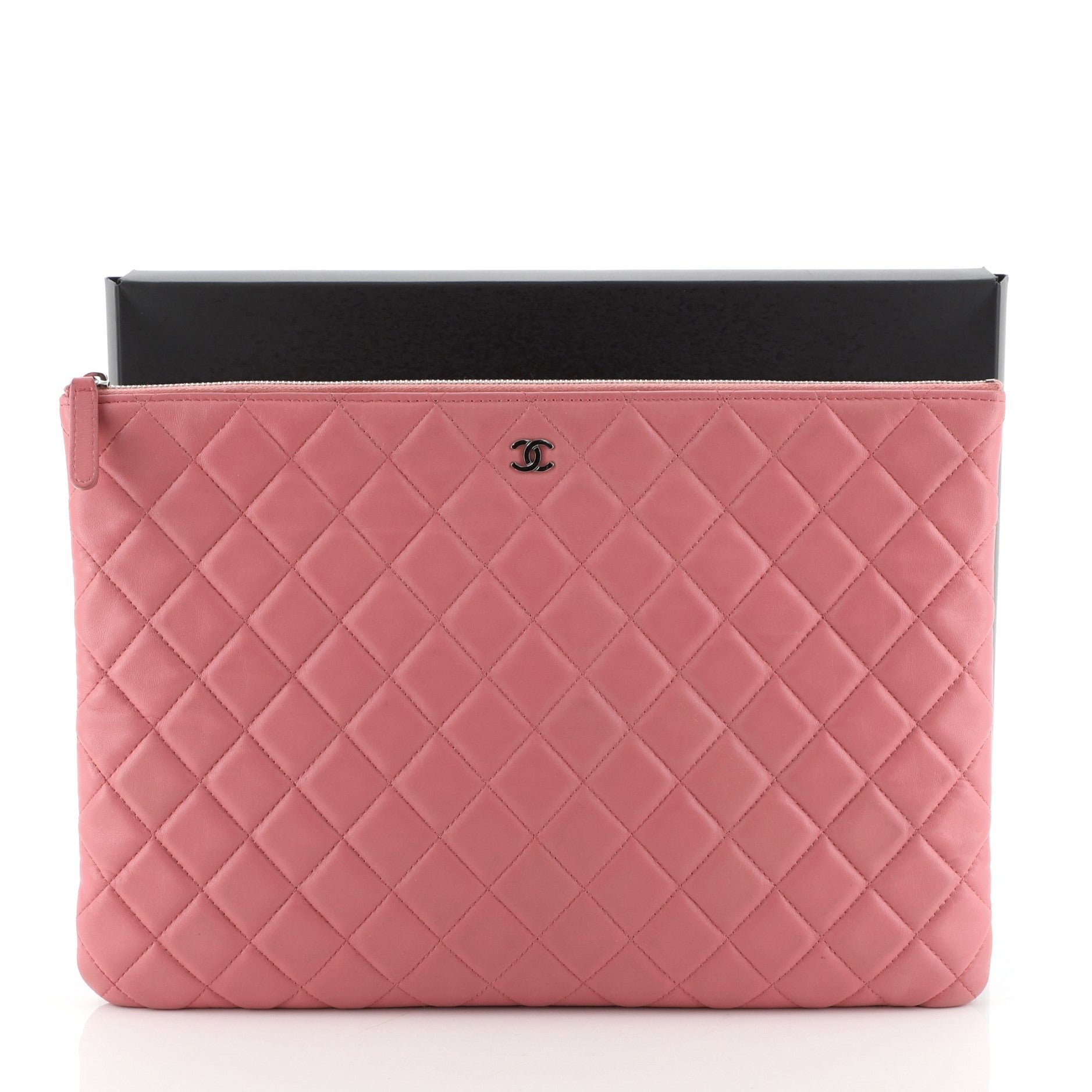 O Case Clutch Quilted Lambskin Large
