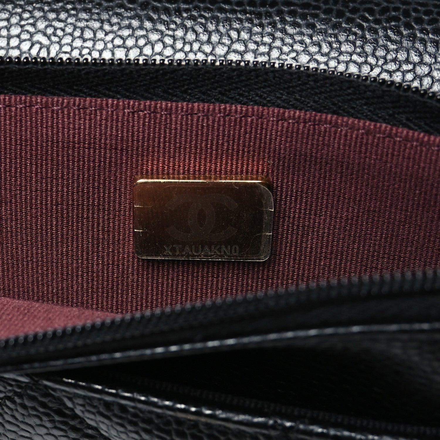 Caviar Quilted CC Turnlock Wallet On Chain WOC Black