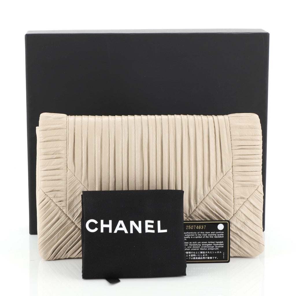 Coco Pleats Flap Clutch Pleated Crumpled Calfskin Small