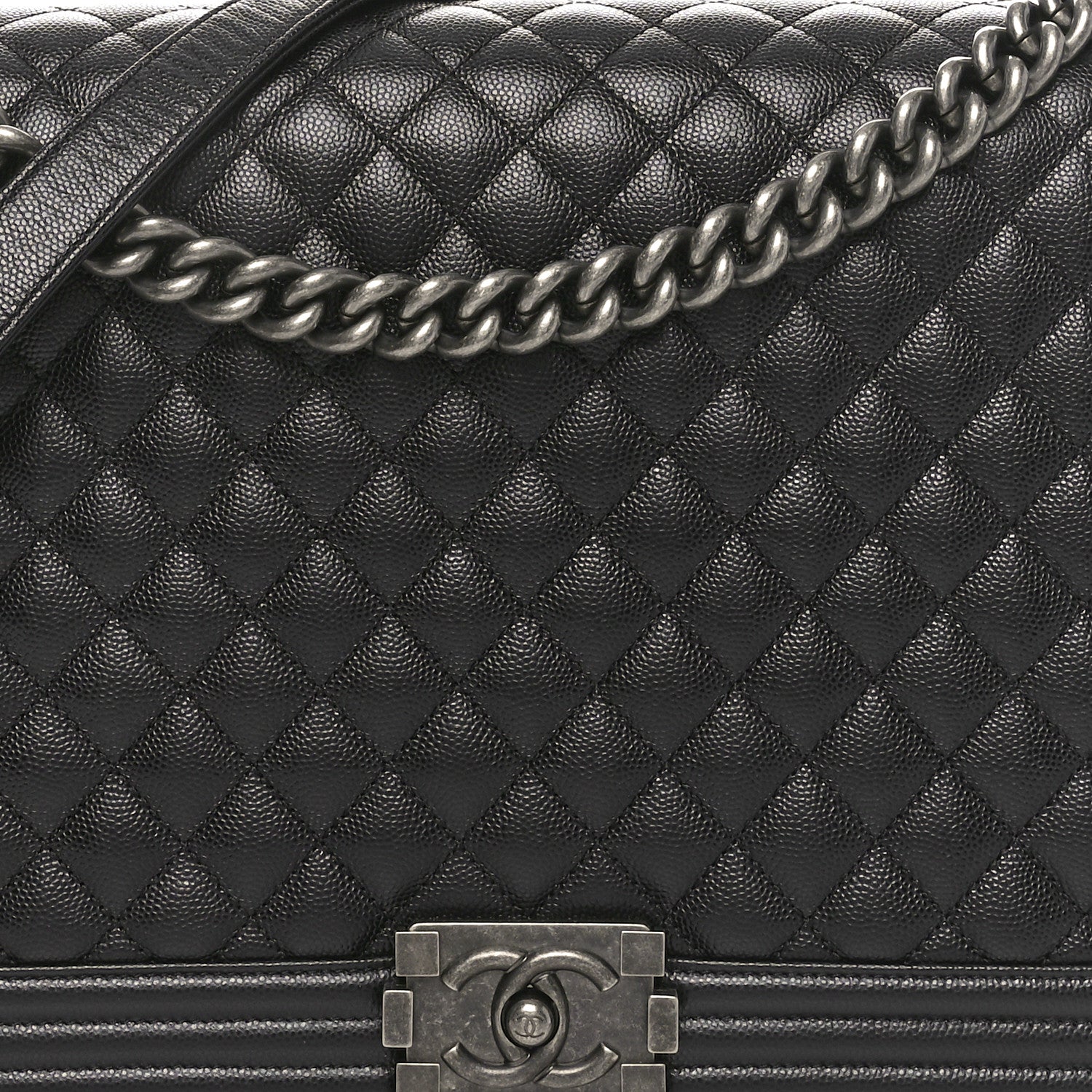 Caviar Quilted Large Boy Flap Black