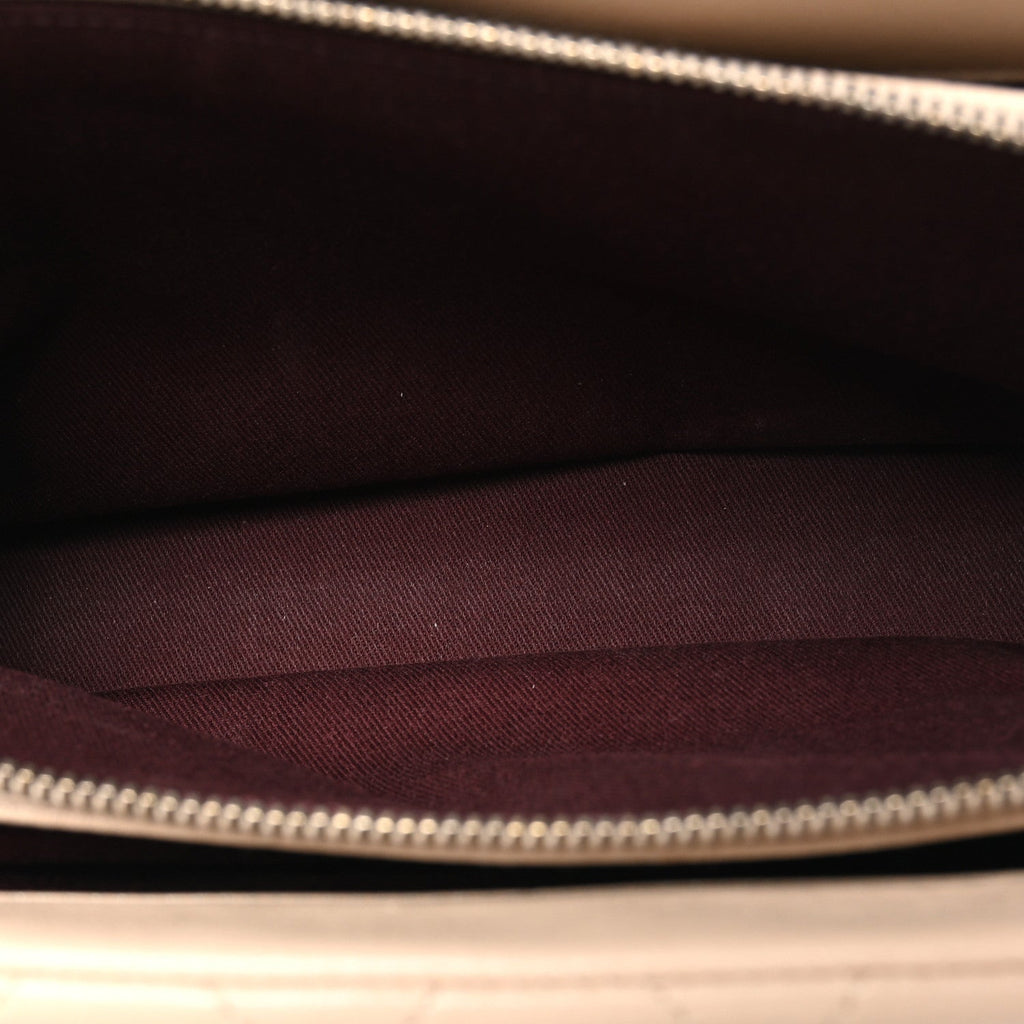 Shiny Sheepskin Quilted Small Trapezio Flap Beige